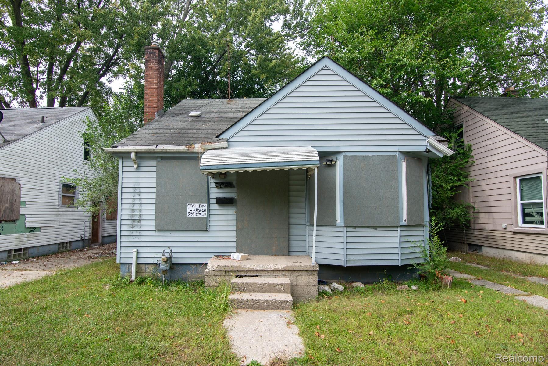 326 Eastlawn Street