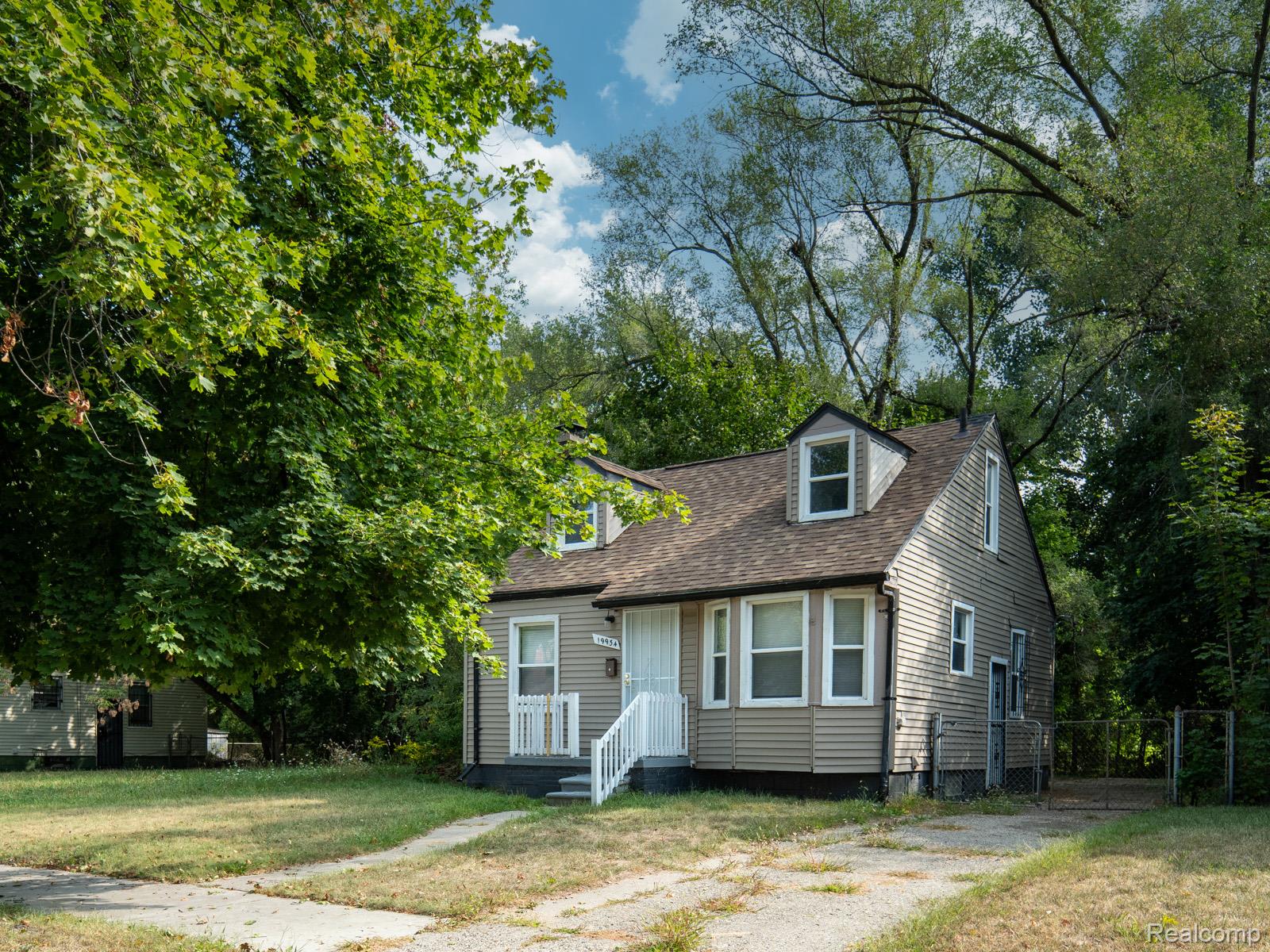 326 Eastlawn Street