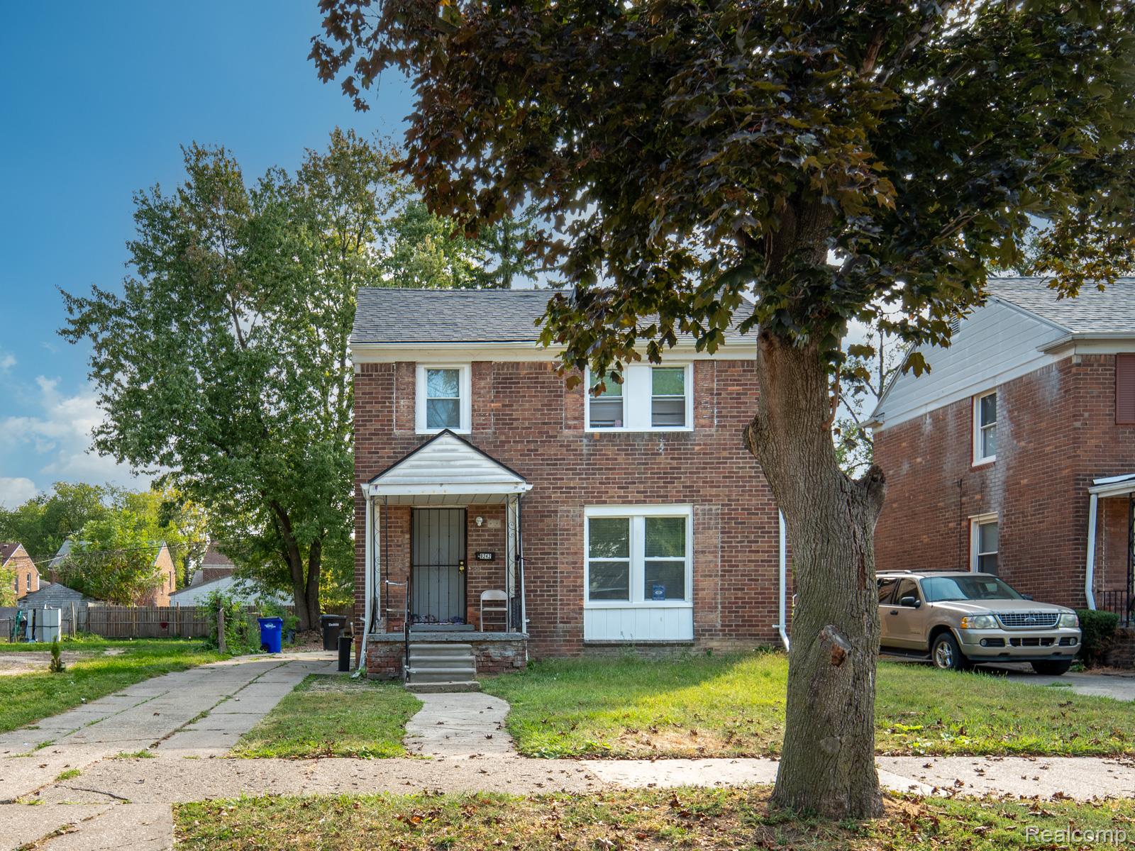326 Eastlawn Street