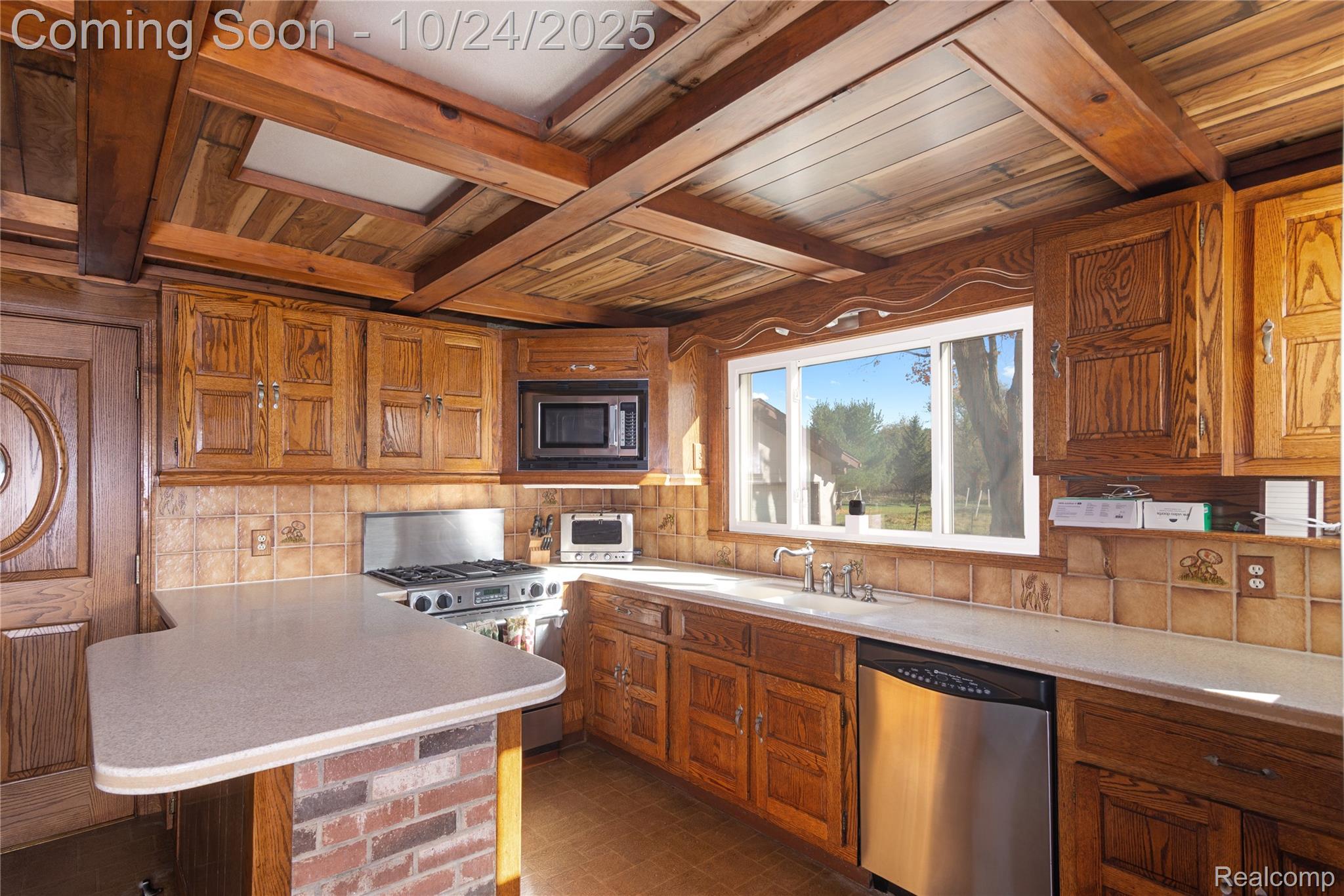 1219 Kurtz Road