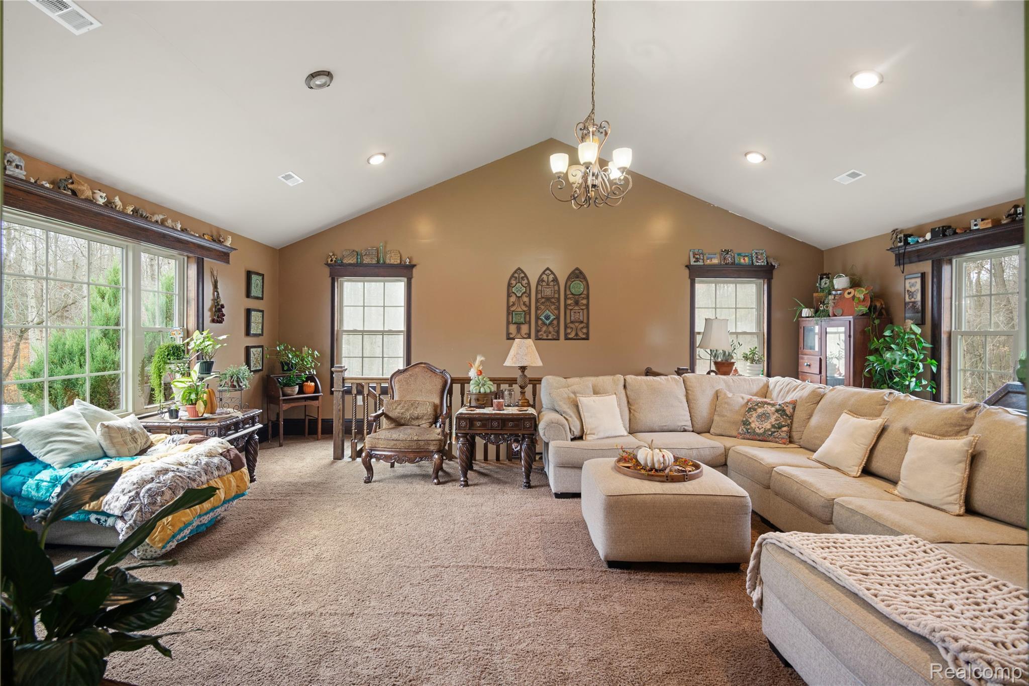 2222 Loree Road