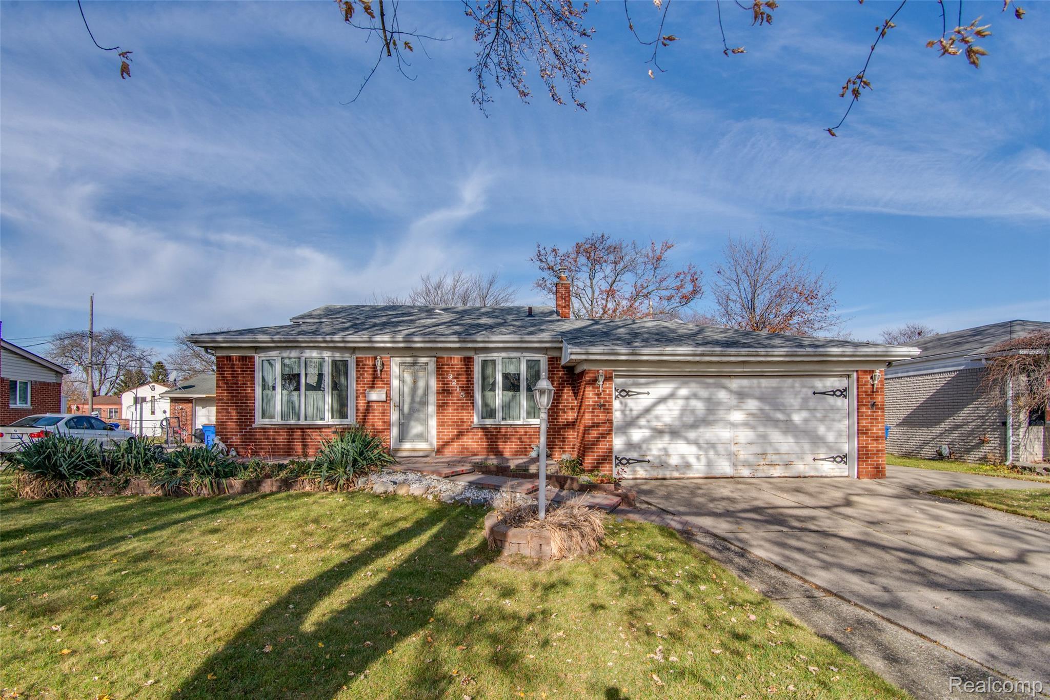 3215 Chase Drive