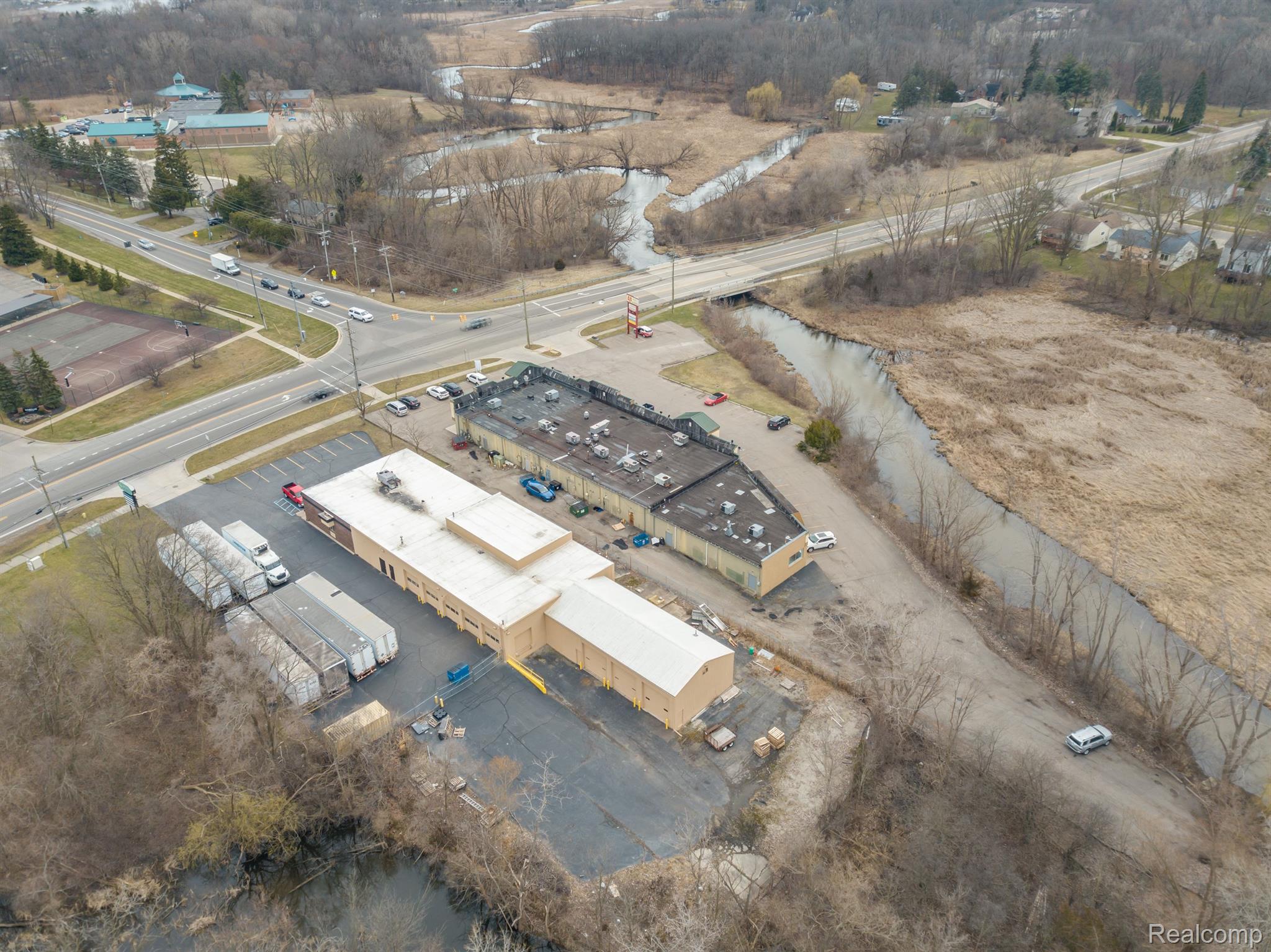 5574 COOLEY LAKE Road