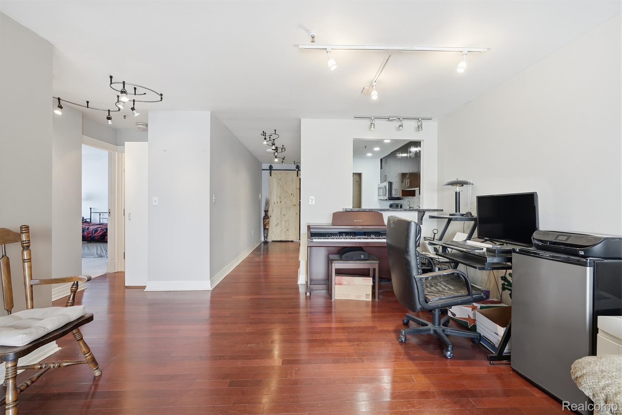 1001 W Jefferson Avenue Unit: 12i