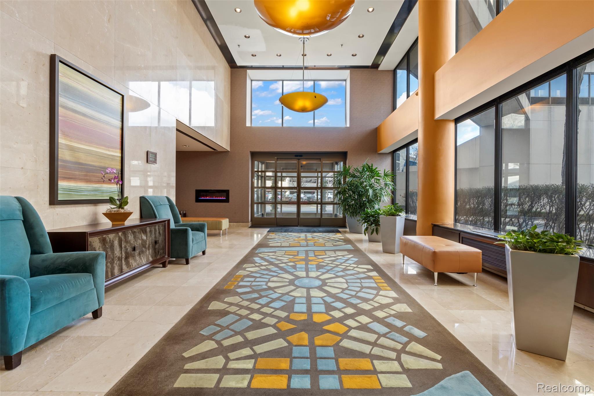 1001 W Jefferson Avenue Unit: 12i