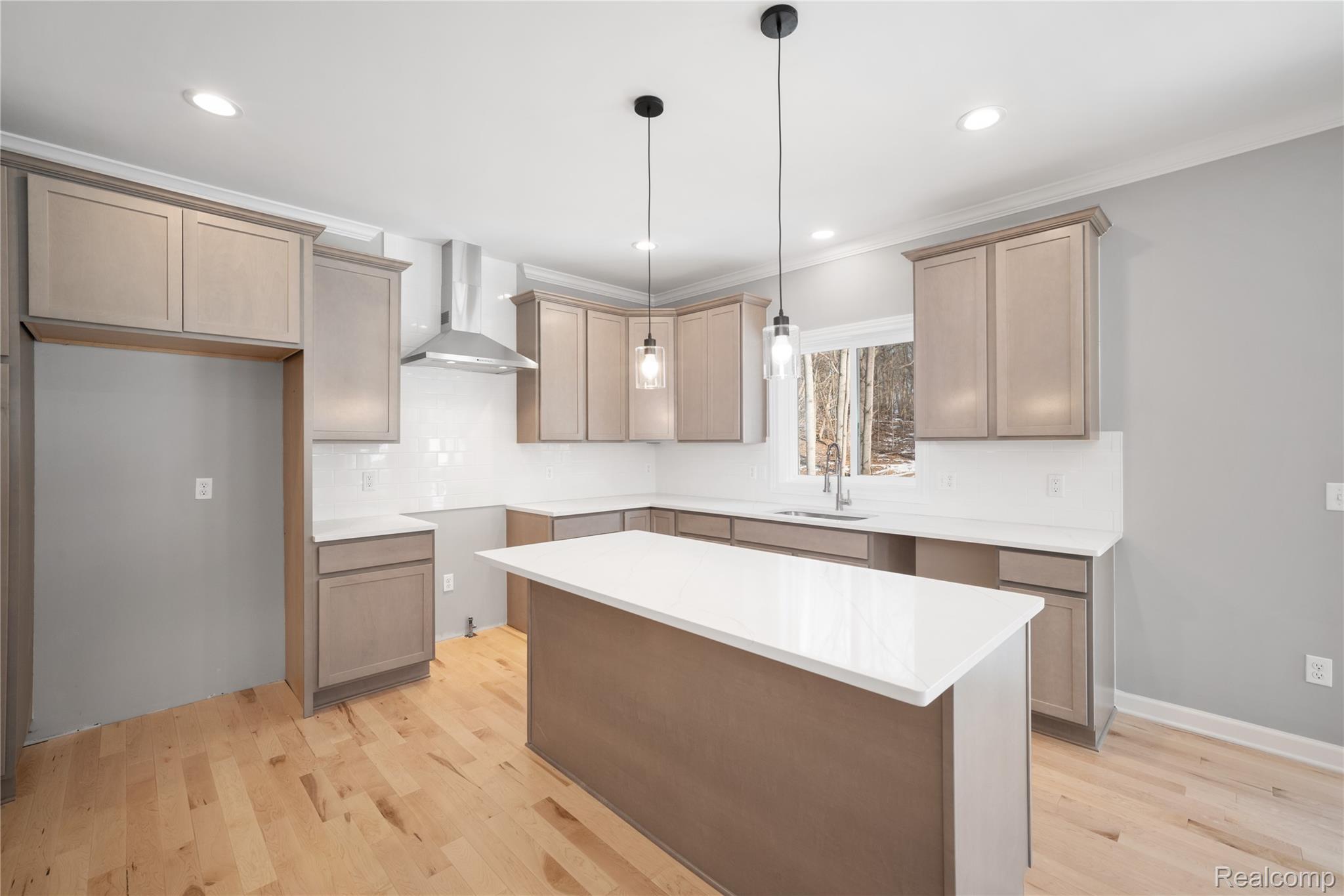 16085 Catalpa Ridge Drive