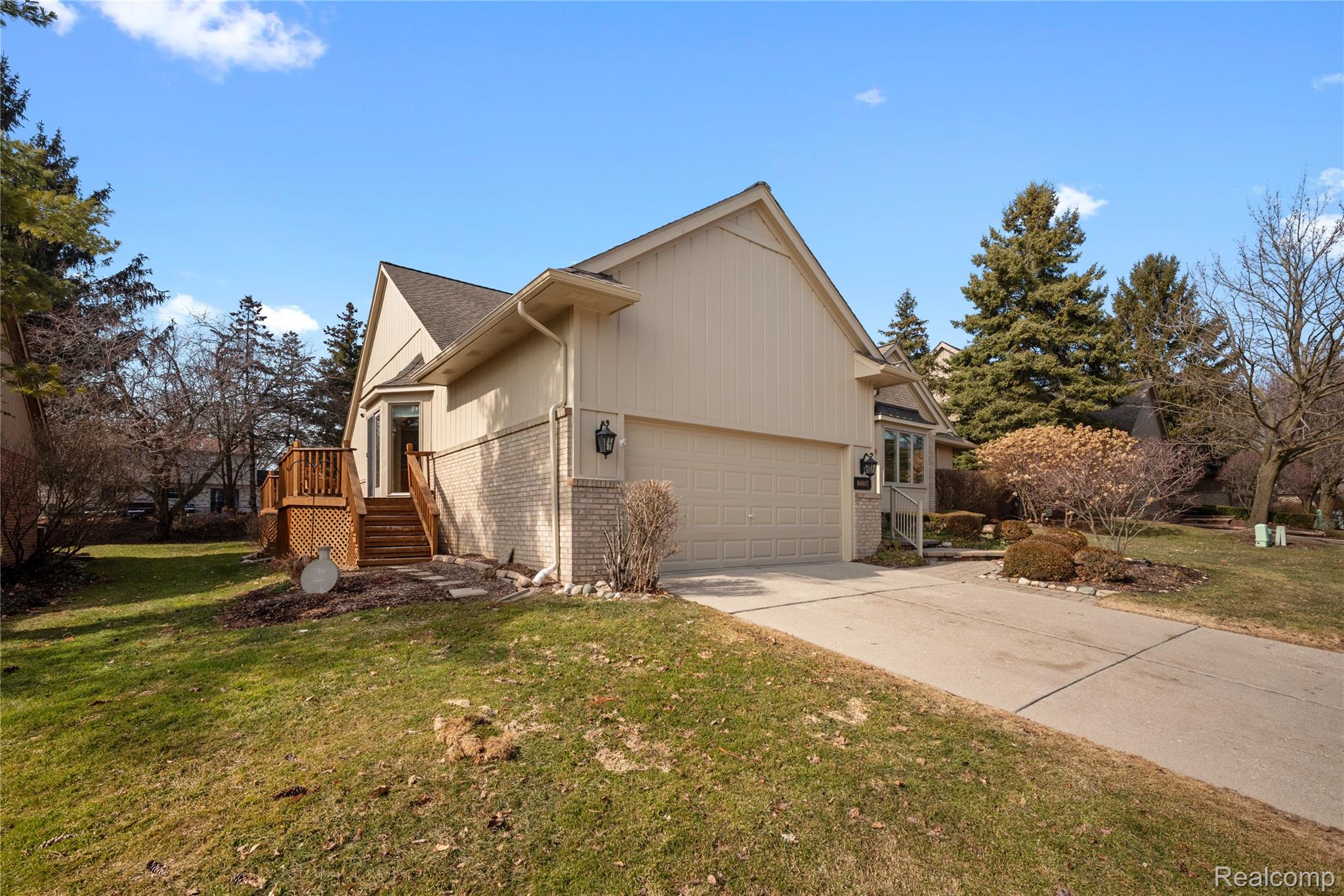 16807 Country Knoll Drive