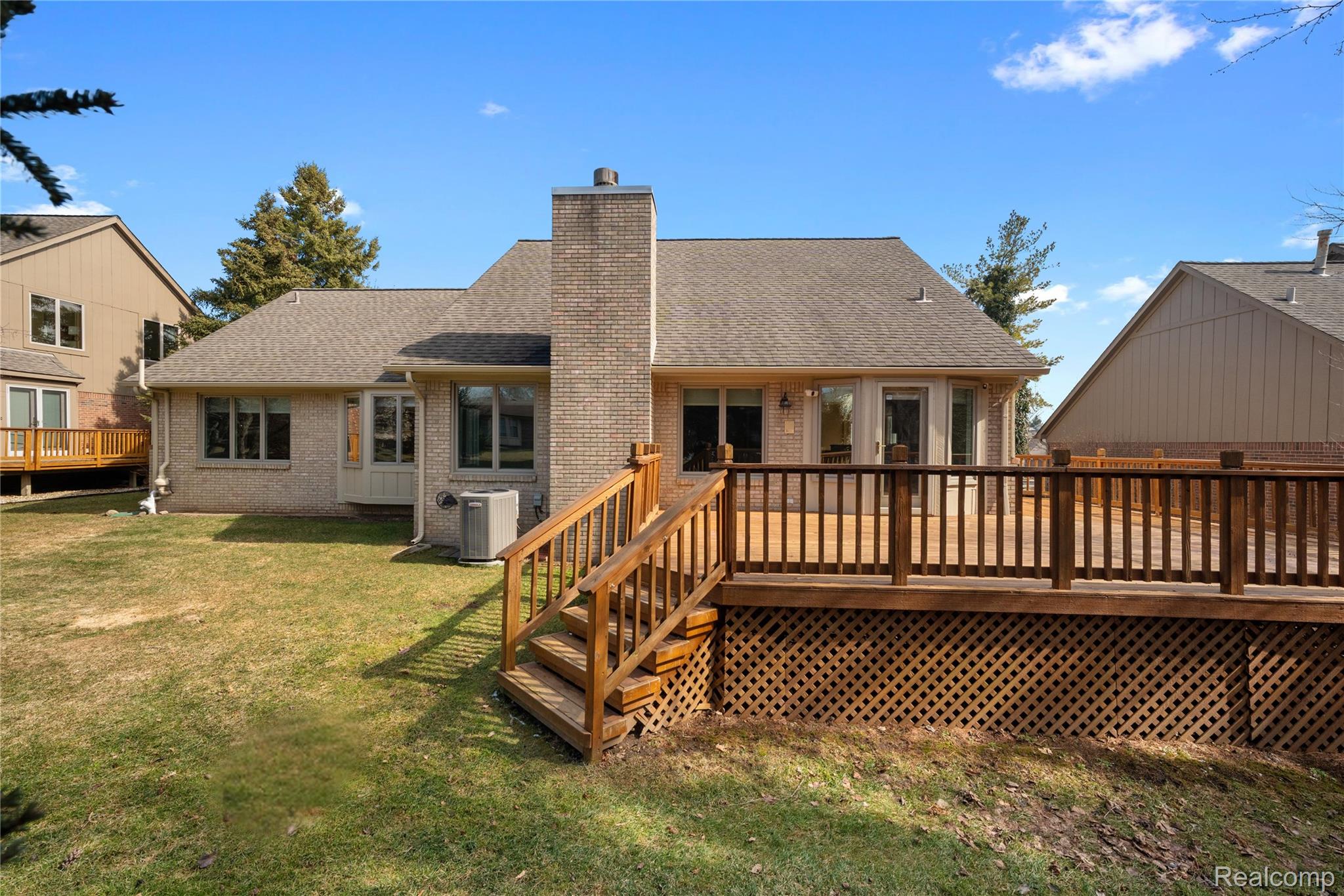 16807 Country Knoll Drive