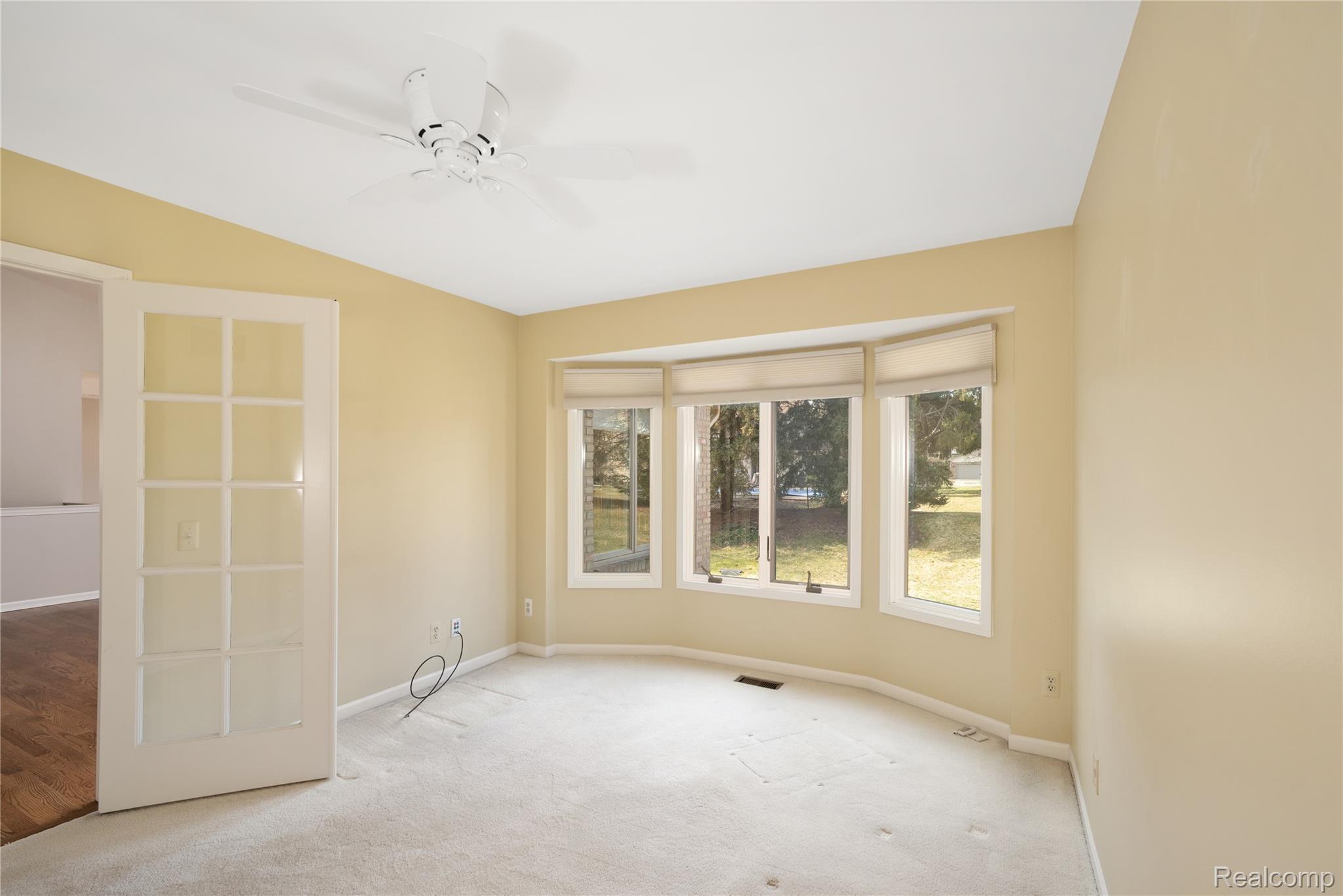 16807 Country Knoll Drive