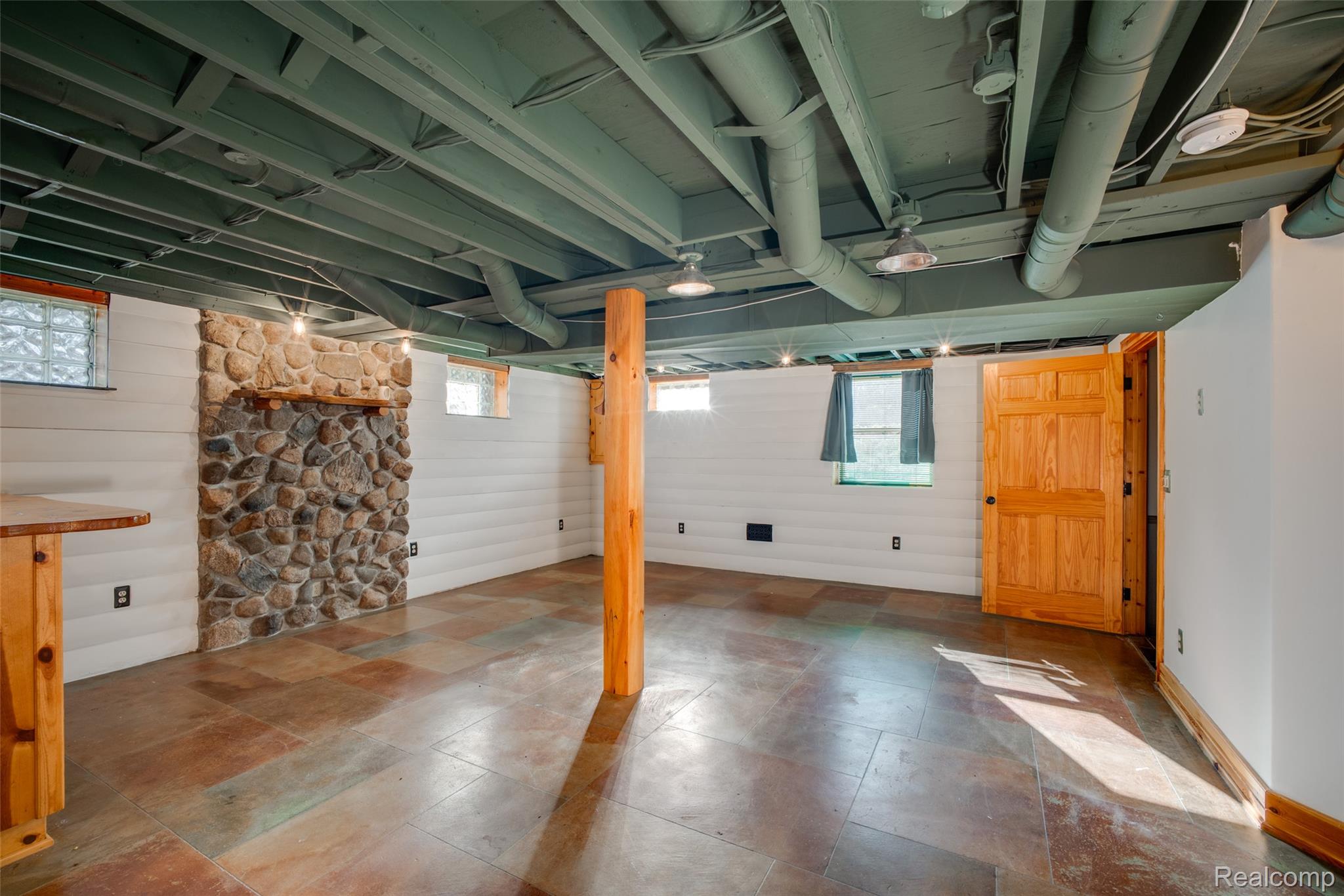 8183 Reese Road