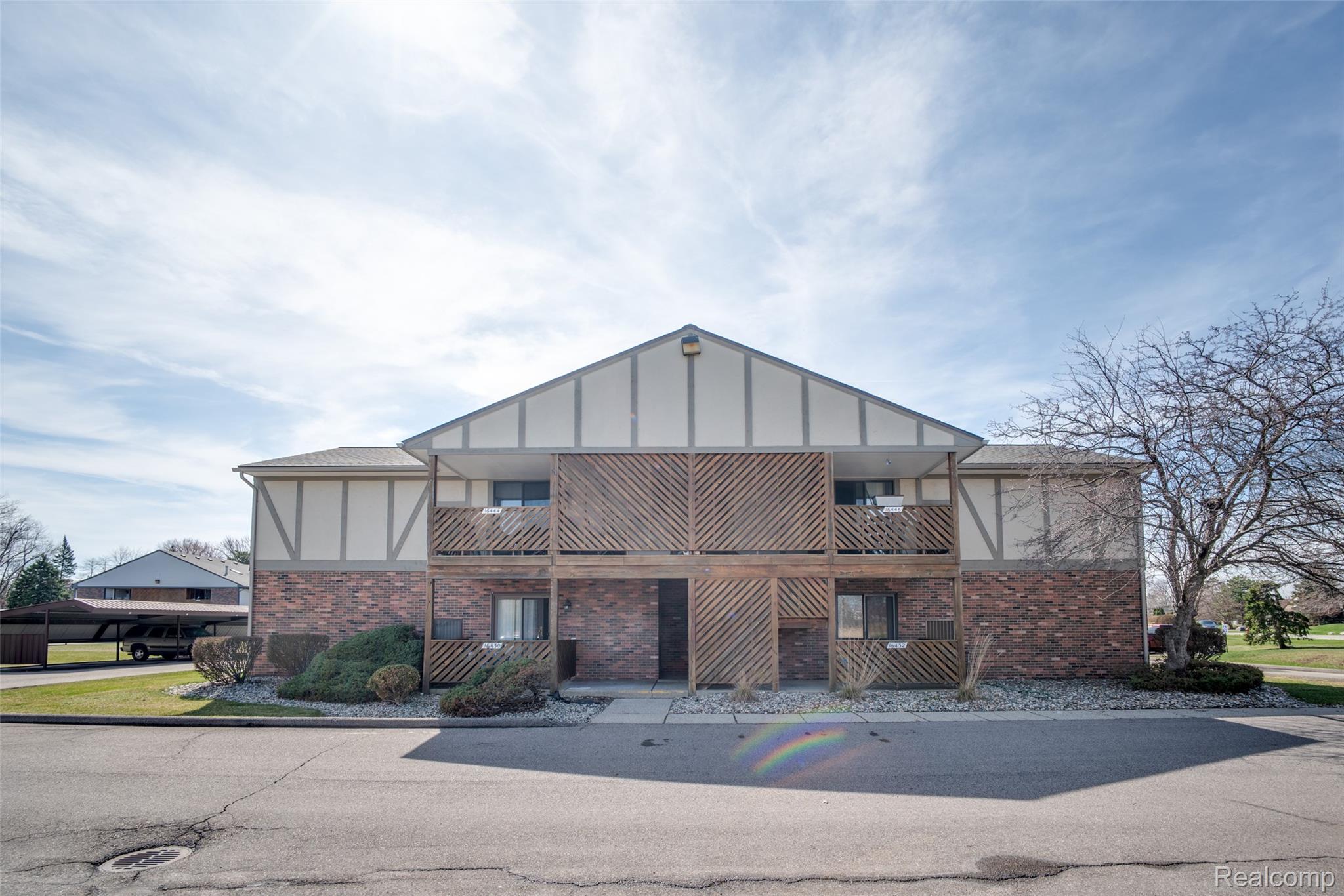 16432 Clarkson Drive Unit: 61