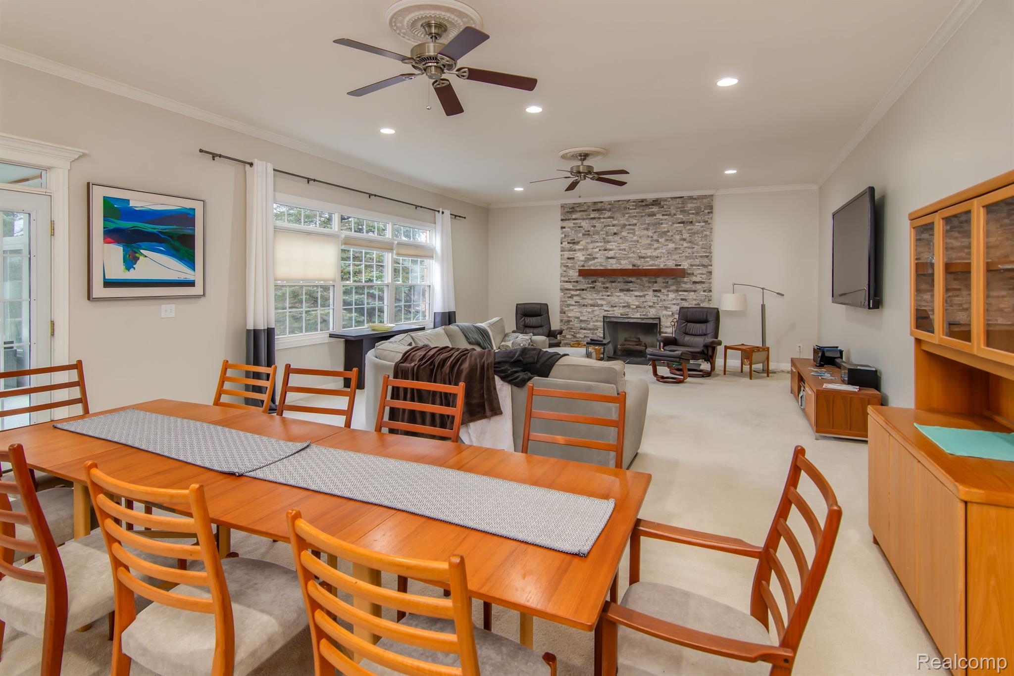 4090 PERRYVILLE Road