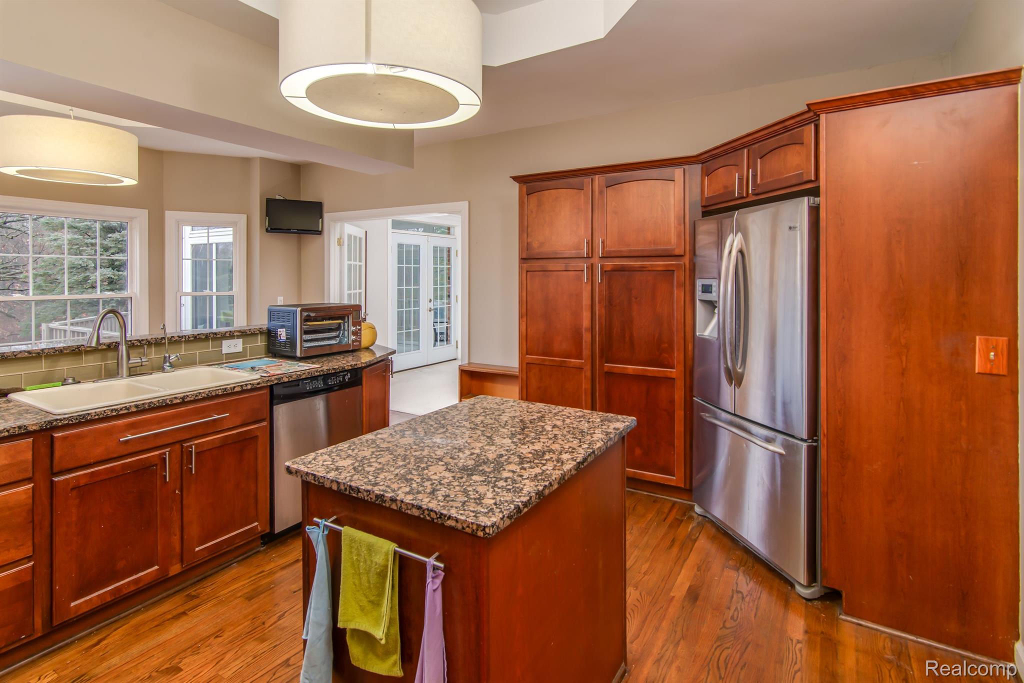 4090 PERRYVILLE Road