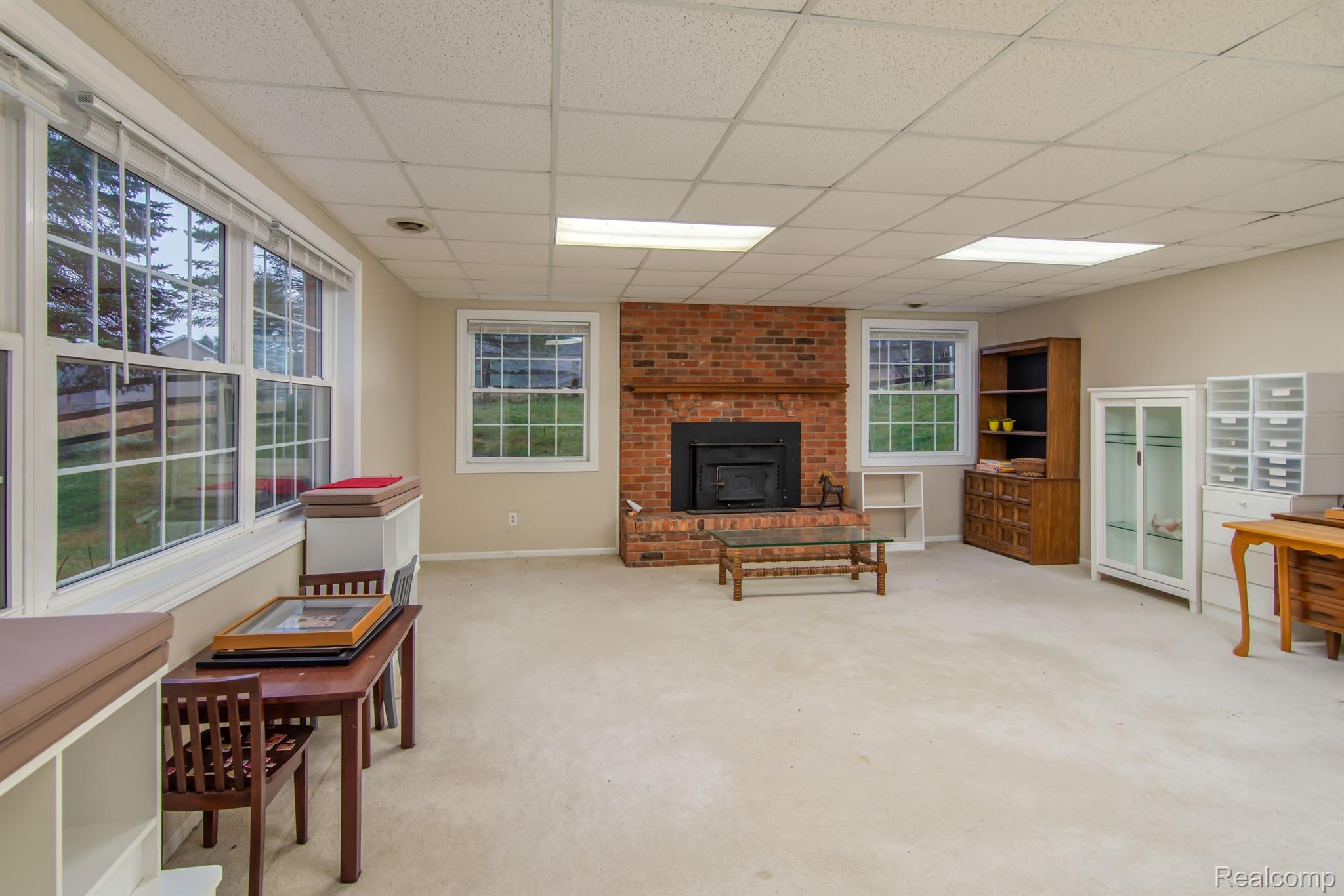 4090 PERRYVILLE Road
