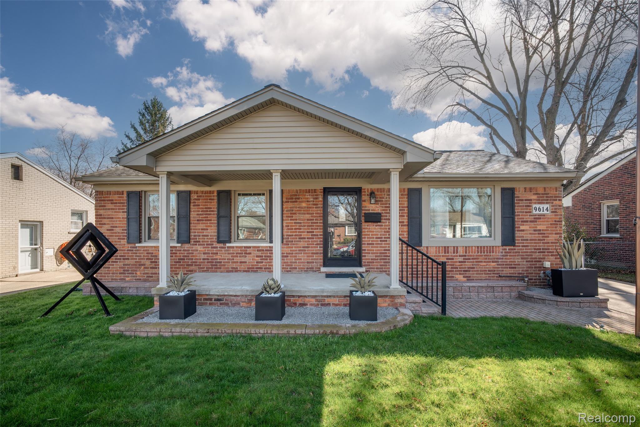 9614 Shadyside Street