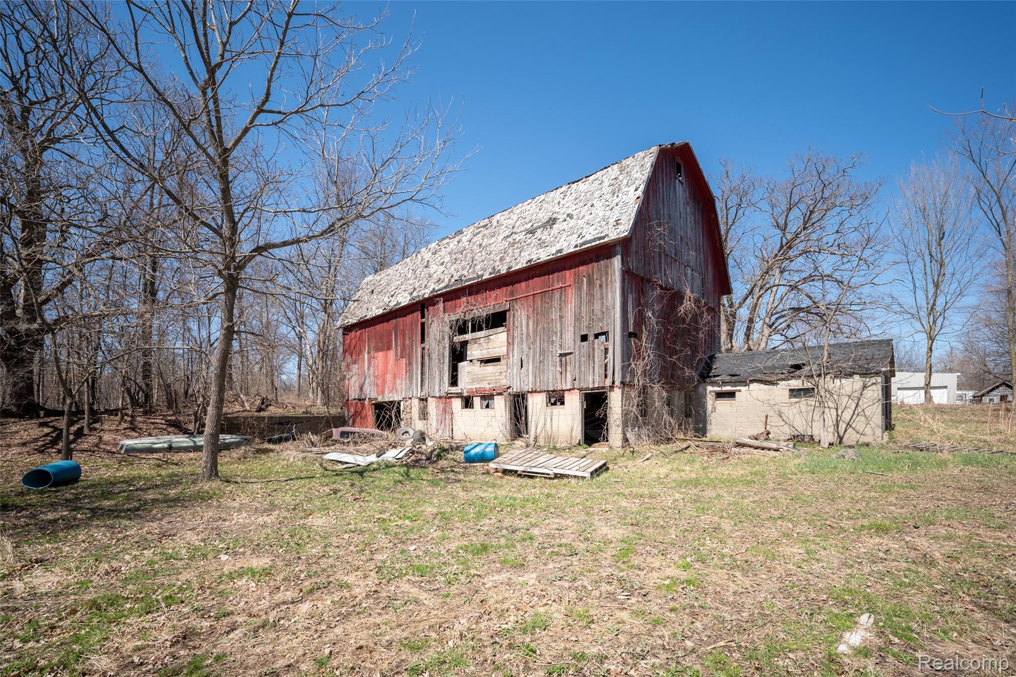 825 W Rose Center Road