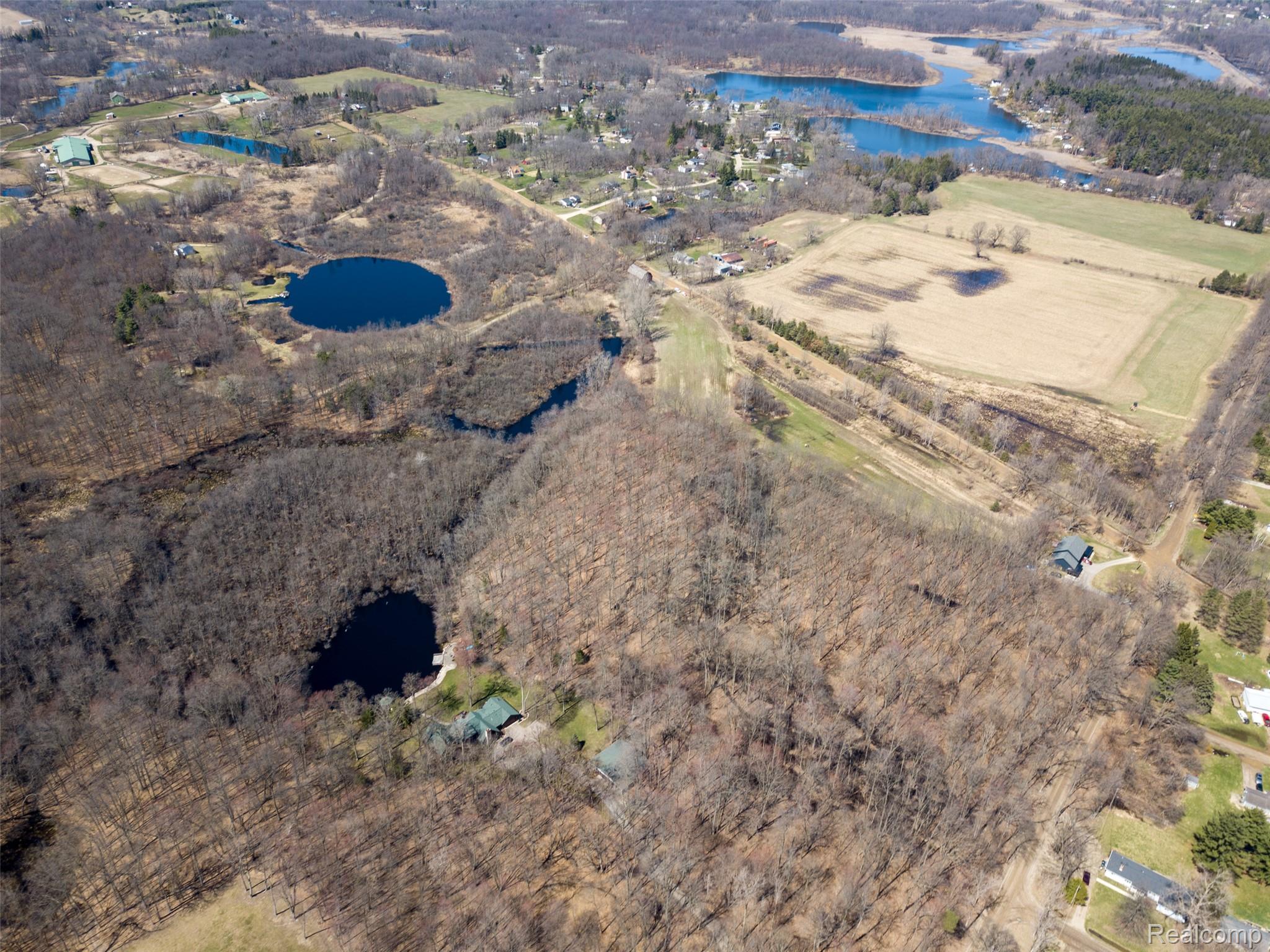 825 W Rose Center Road