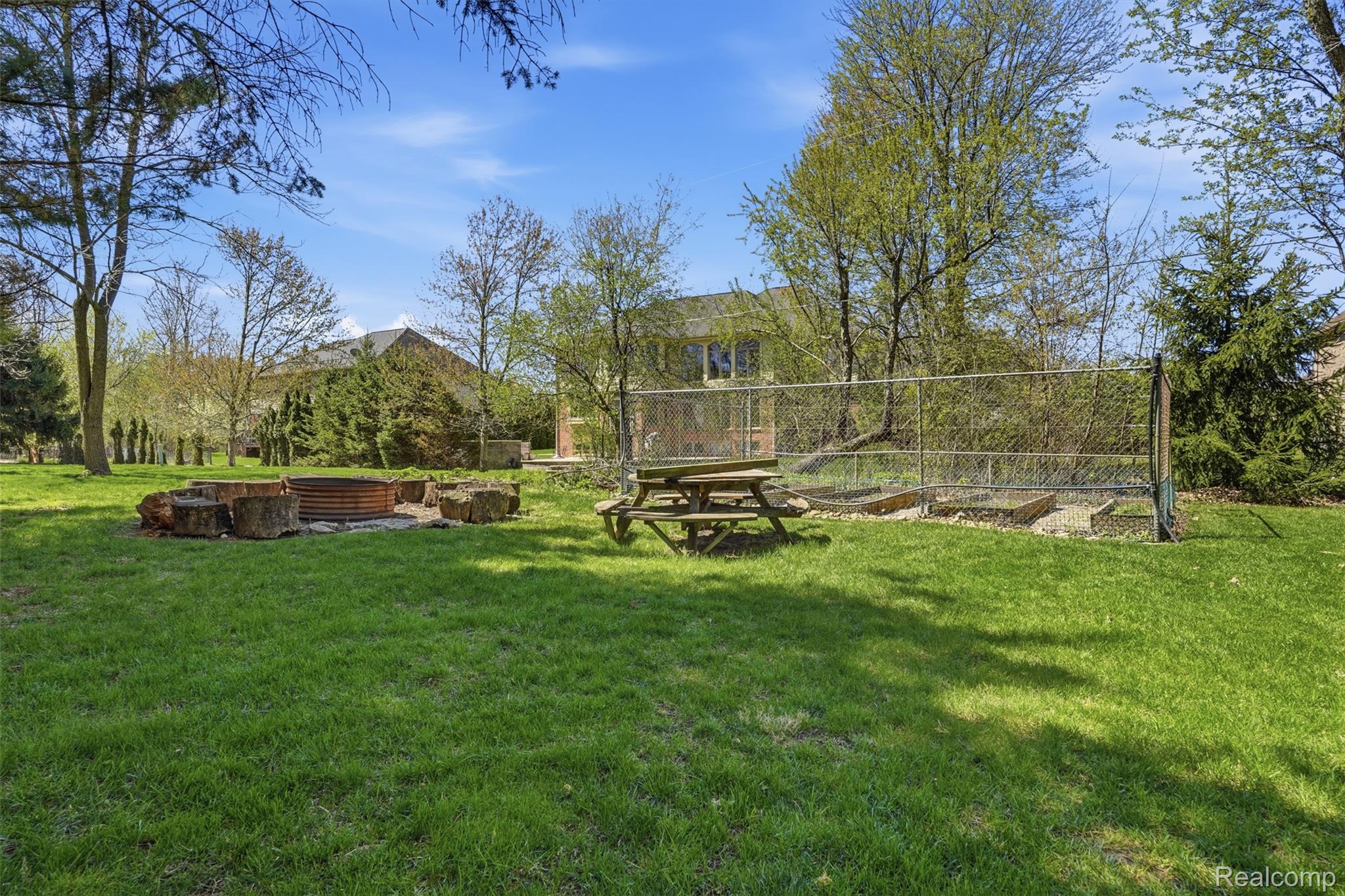 46790 W 11 Mile Road