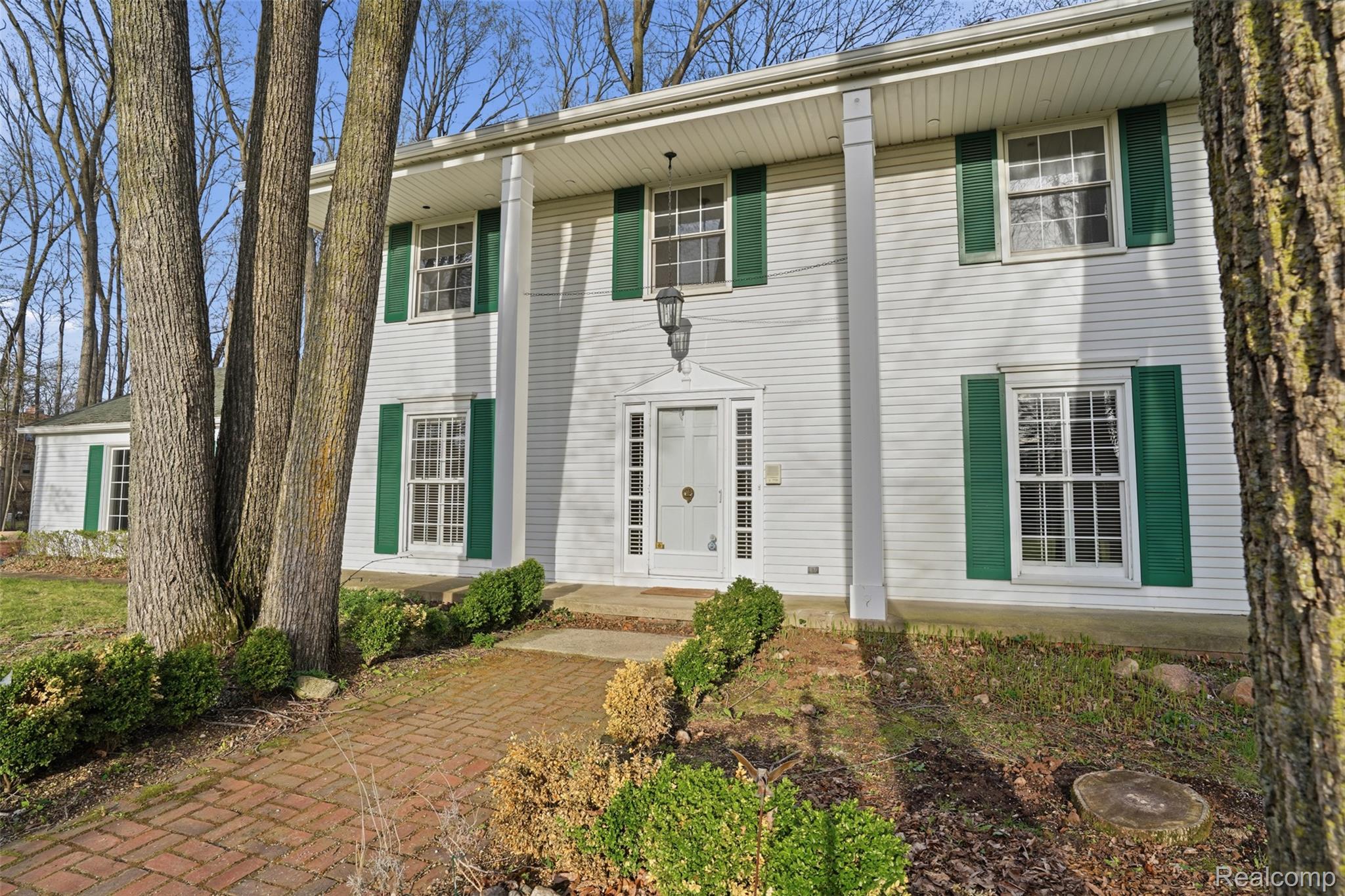 6808 Salem Road