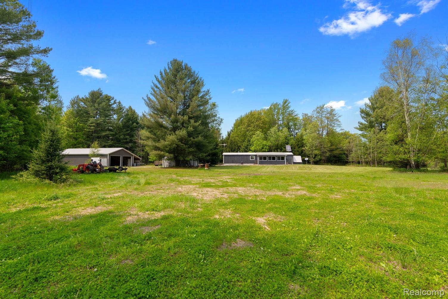 5960 N Trail SE