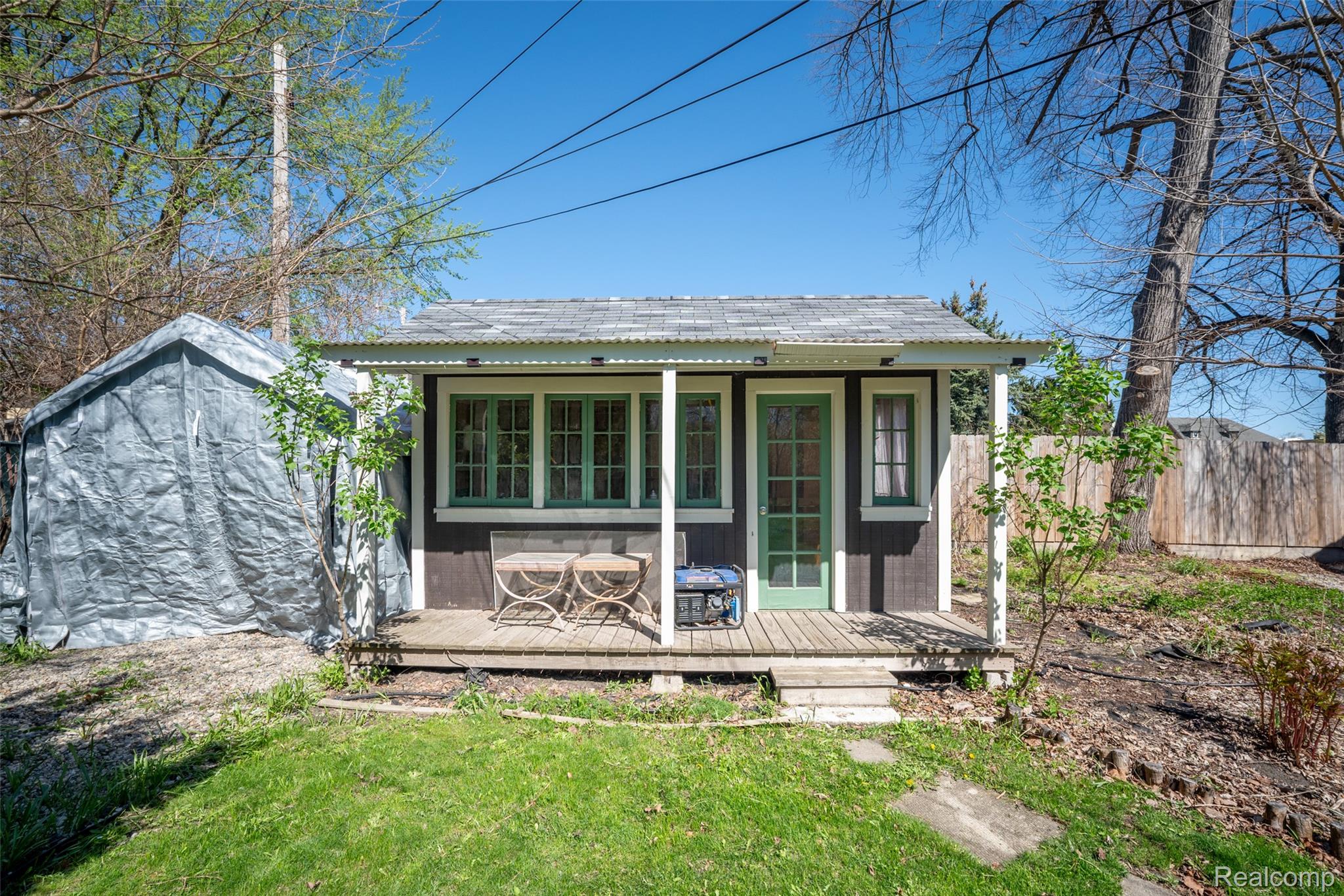 22 Edison Street