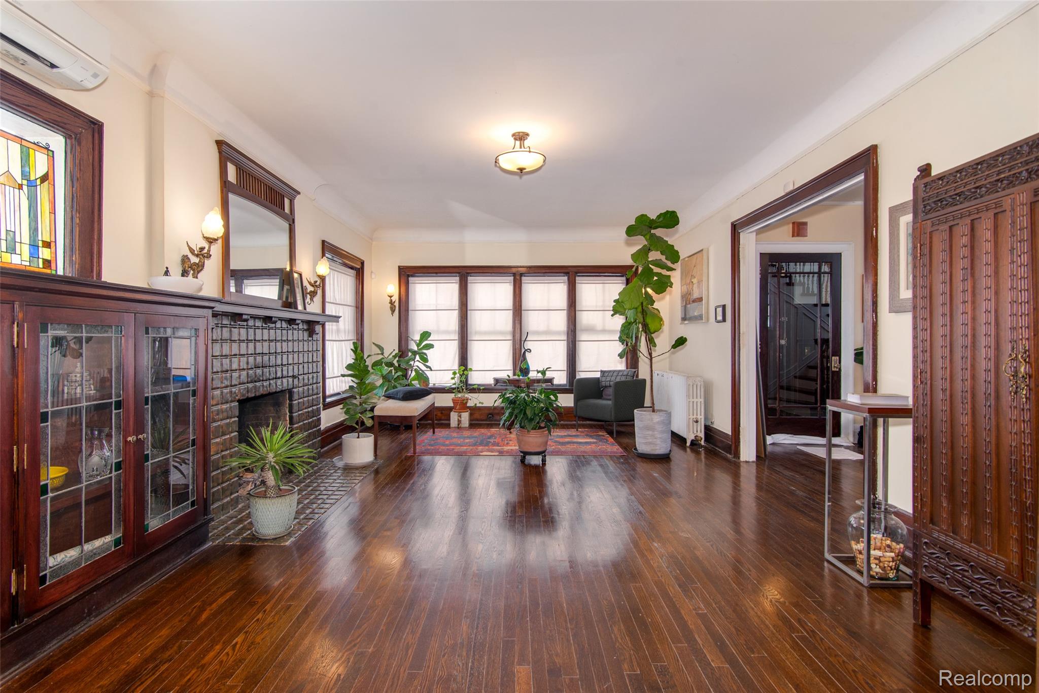22 Edison Street