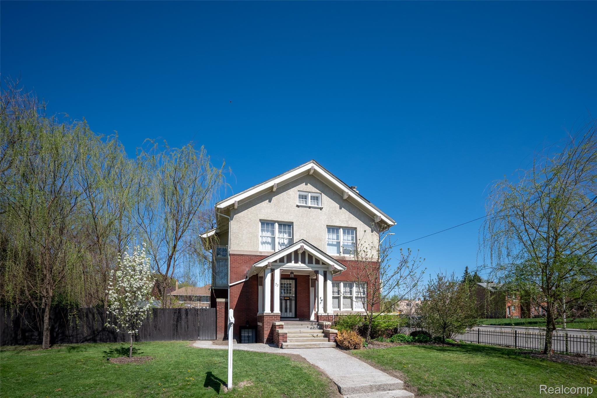22 Edison Street