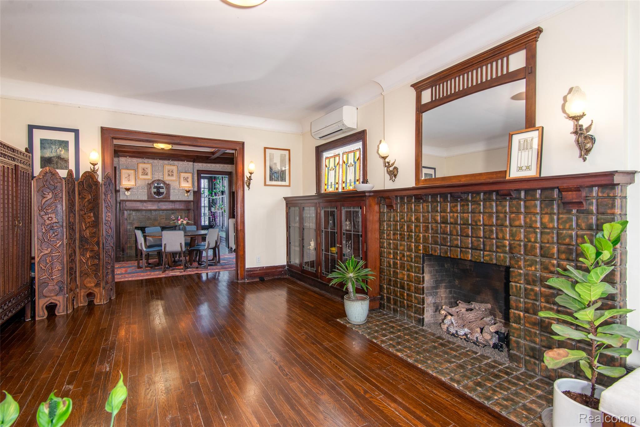 22 Edison Street