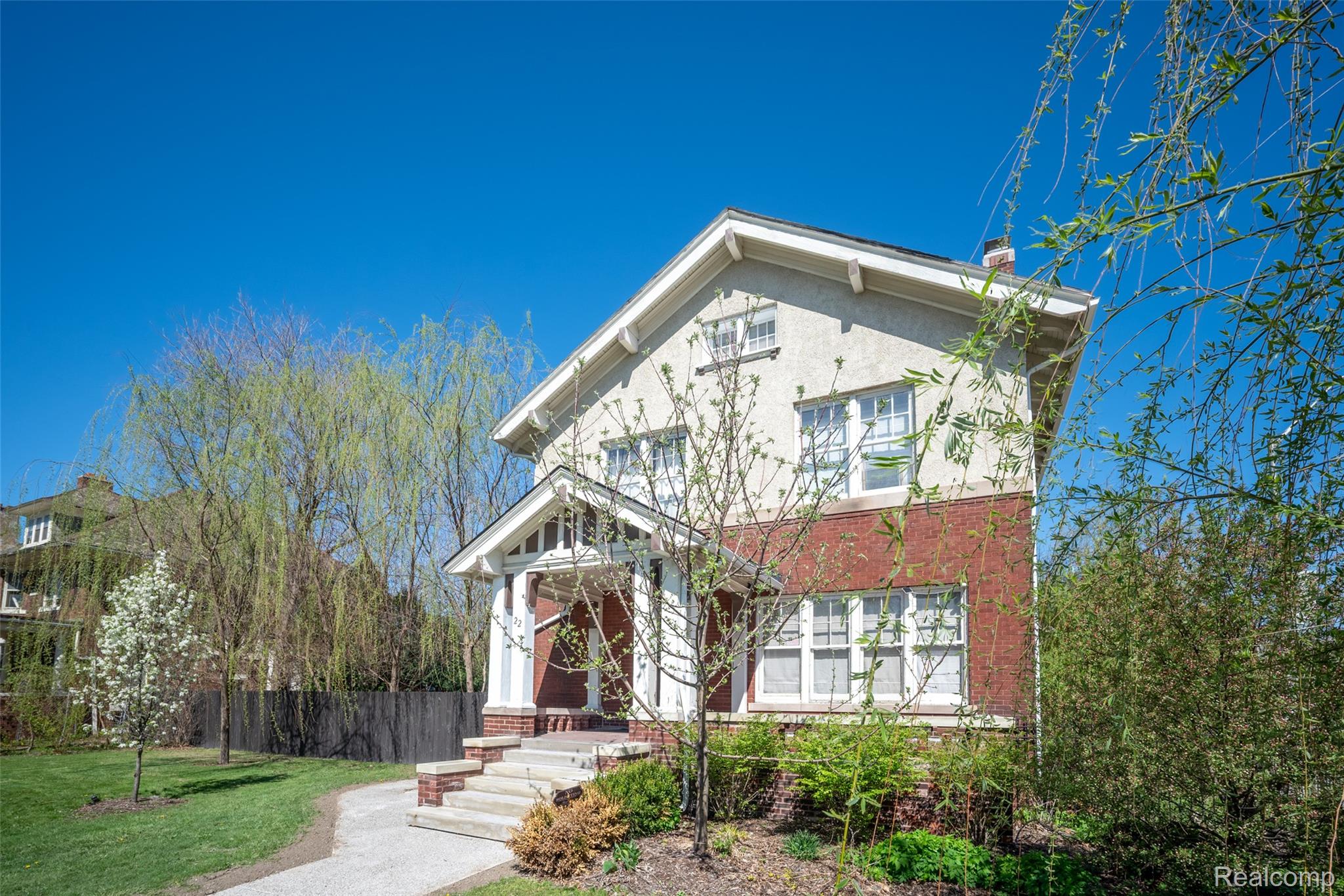 22 Edison Street