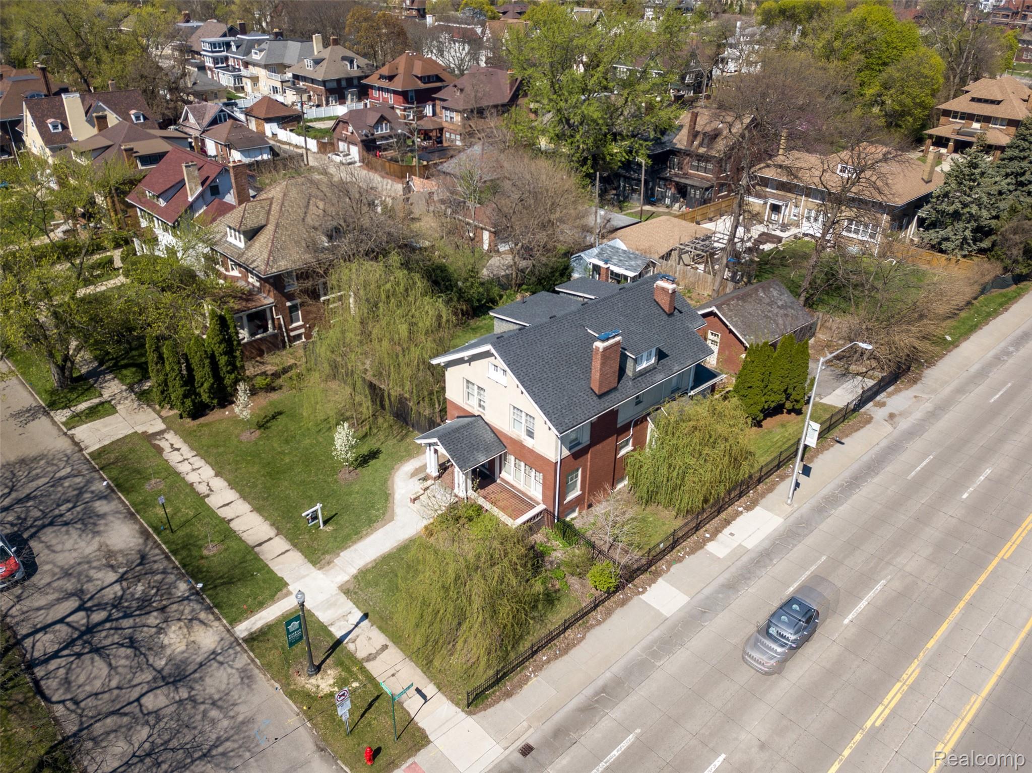 22 Edison Street