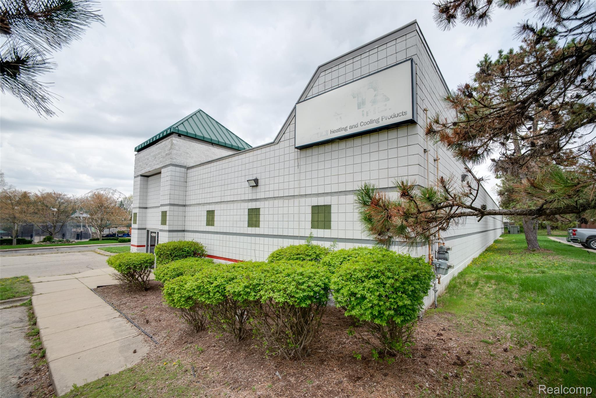 4359 Highland Road