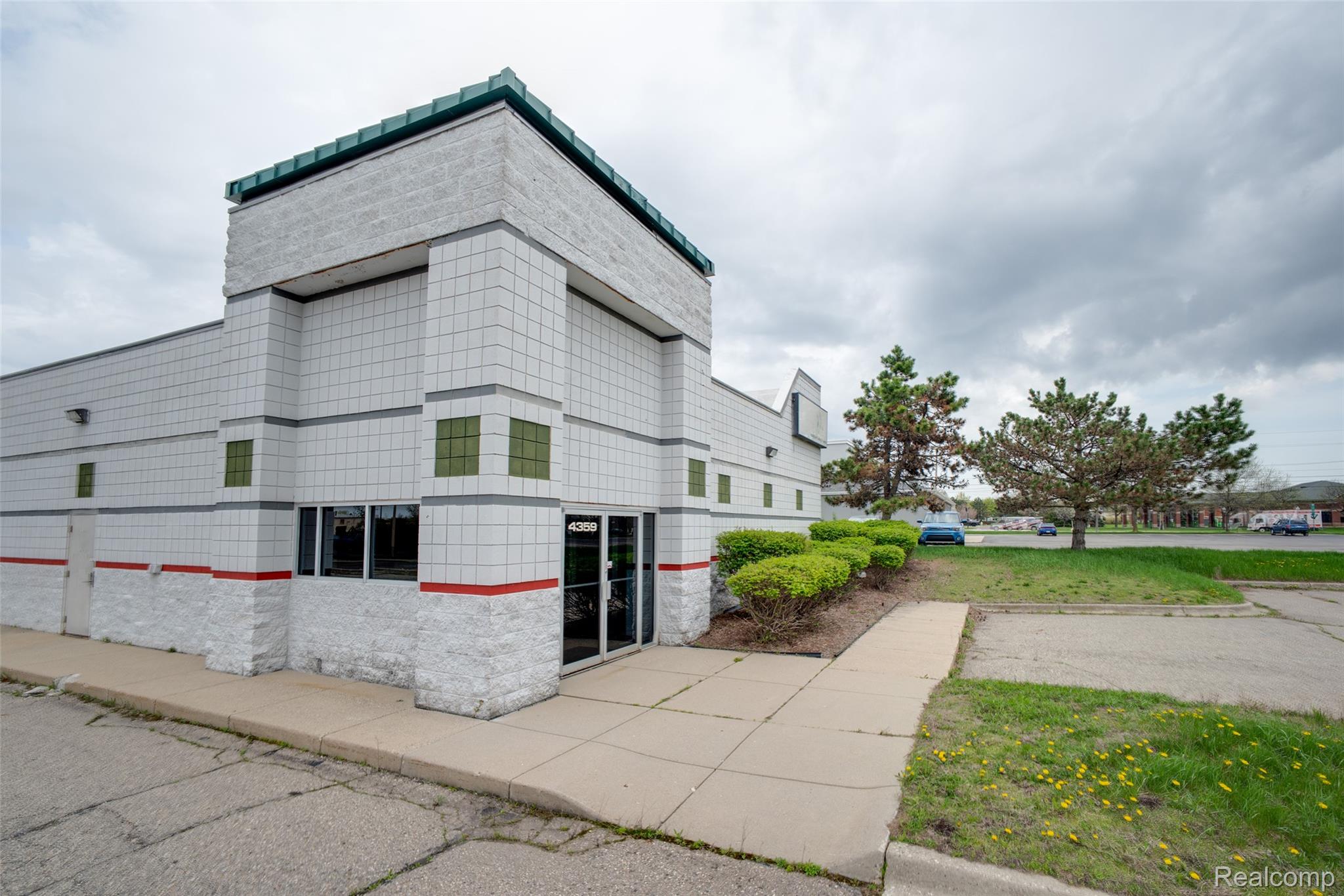 4359 Highland Road