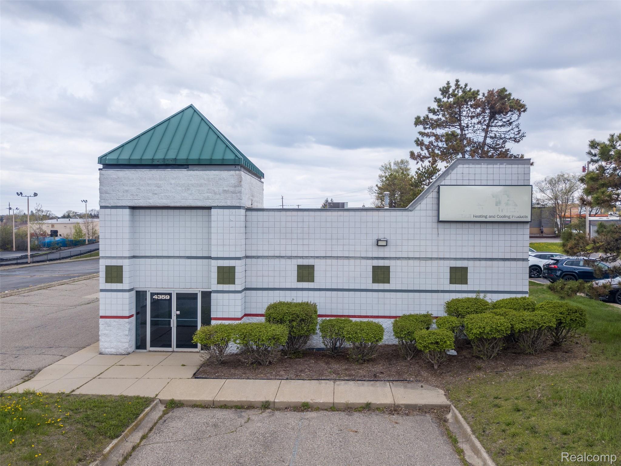 4359 Highland Road