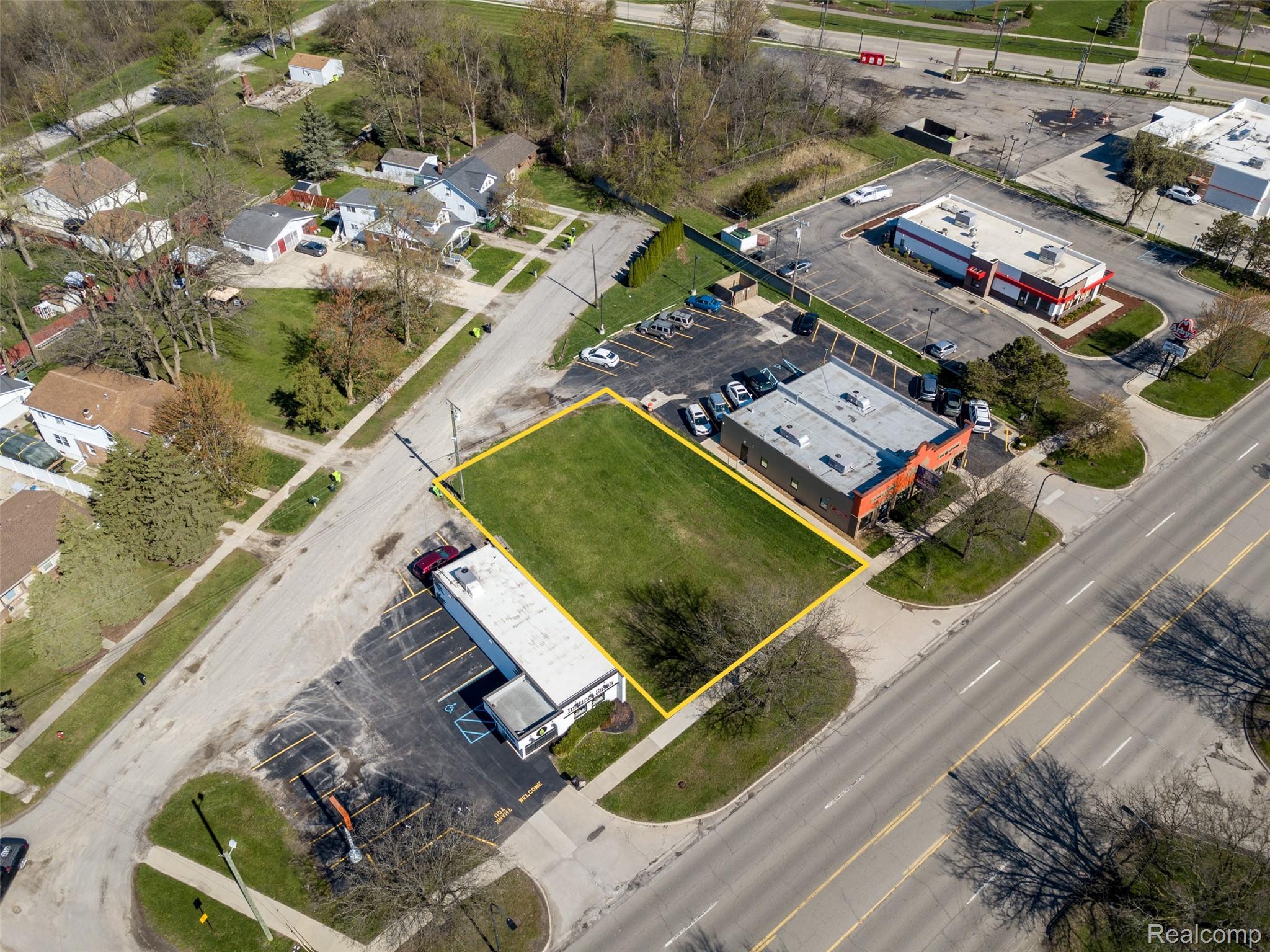 27200 TELEGRAPH