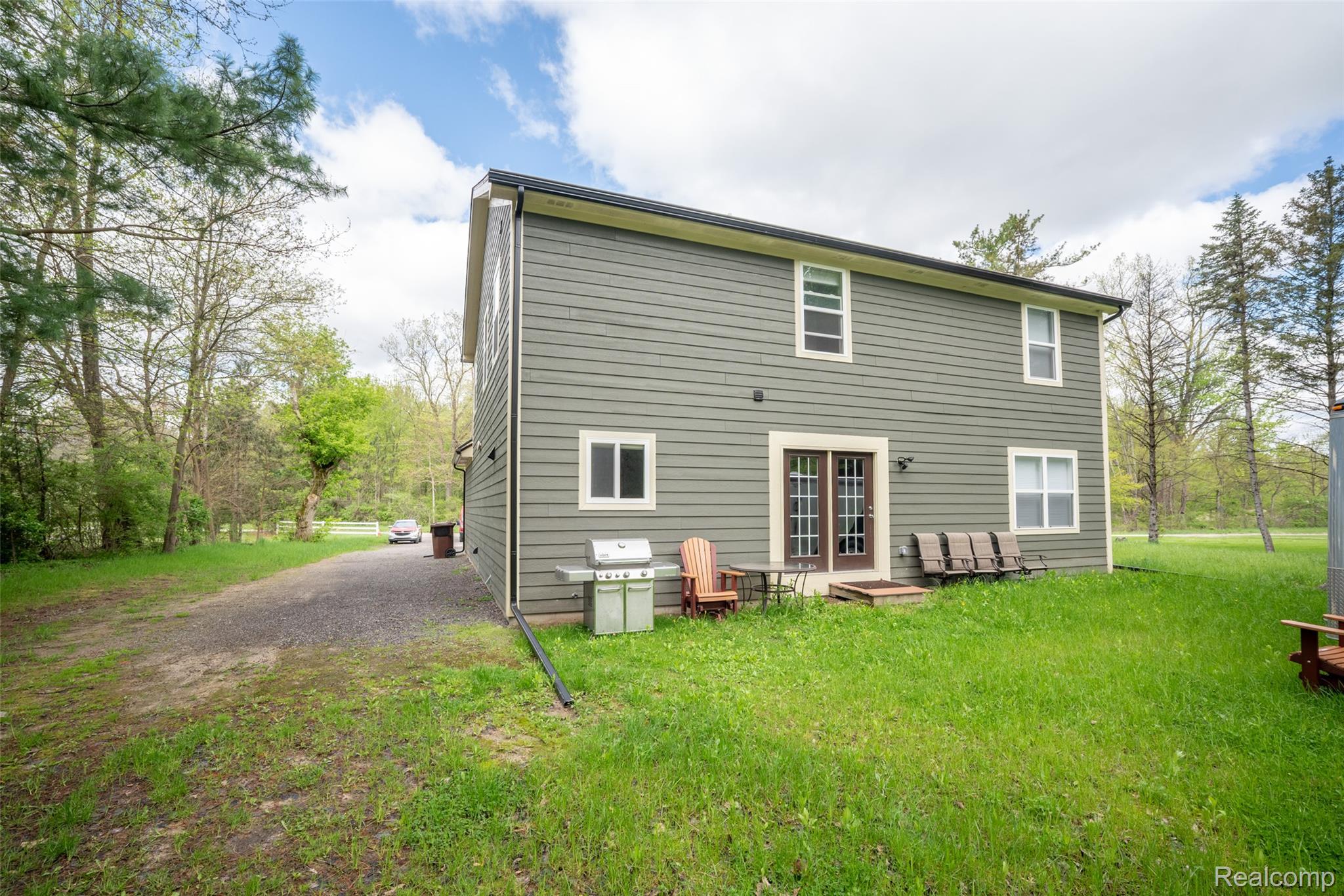 11913 Tuttle Hill Road