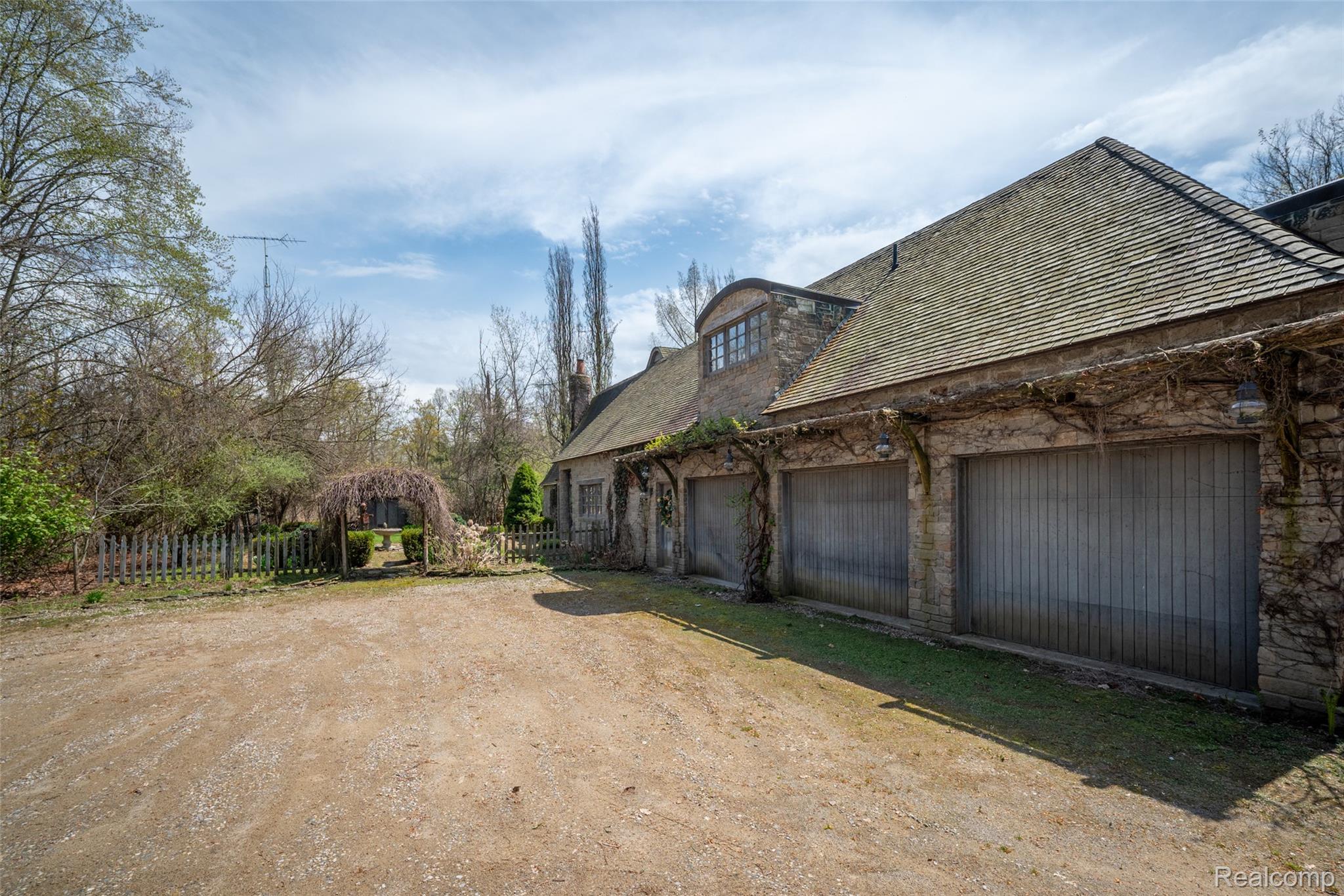 3625 Maple Grove Road