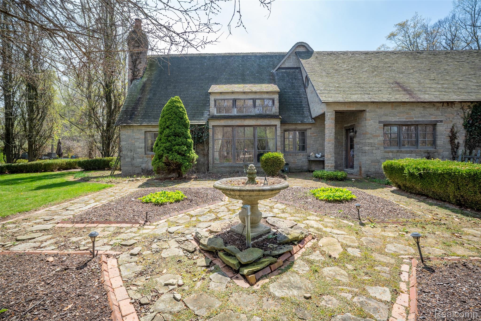 3625 Maple Grove Road