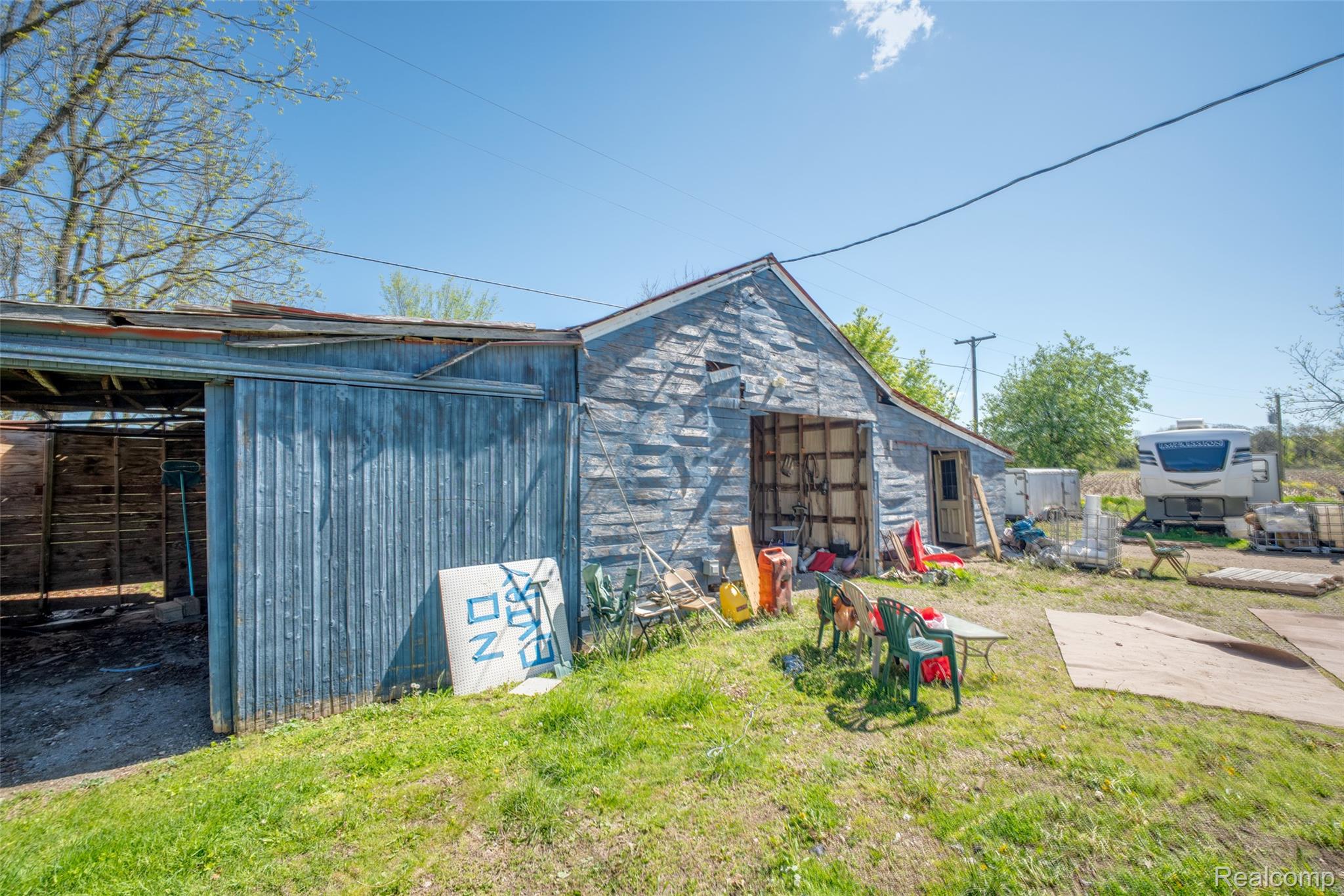 840 W Rose Center Road
