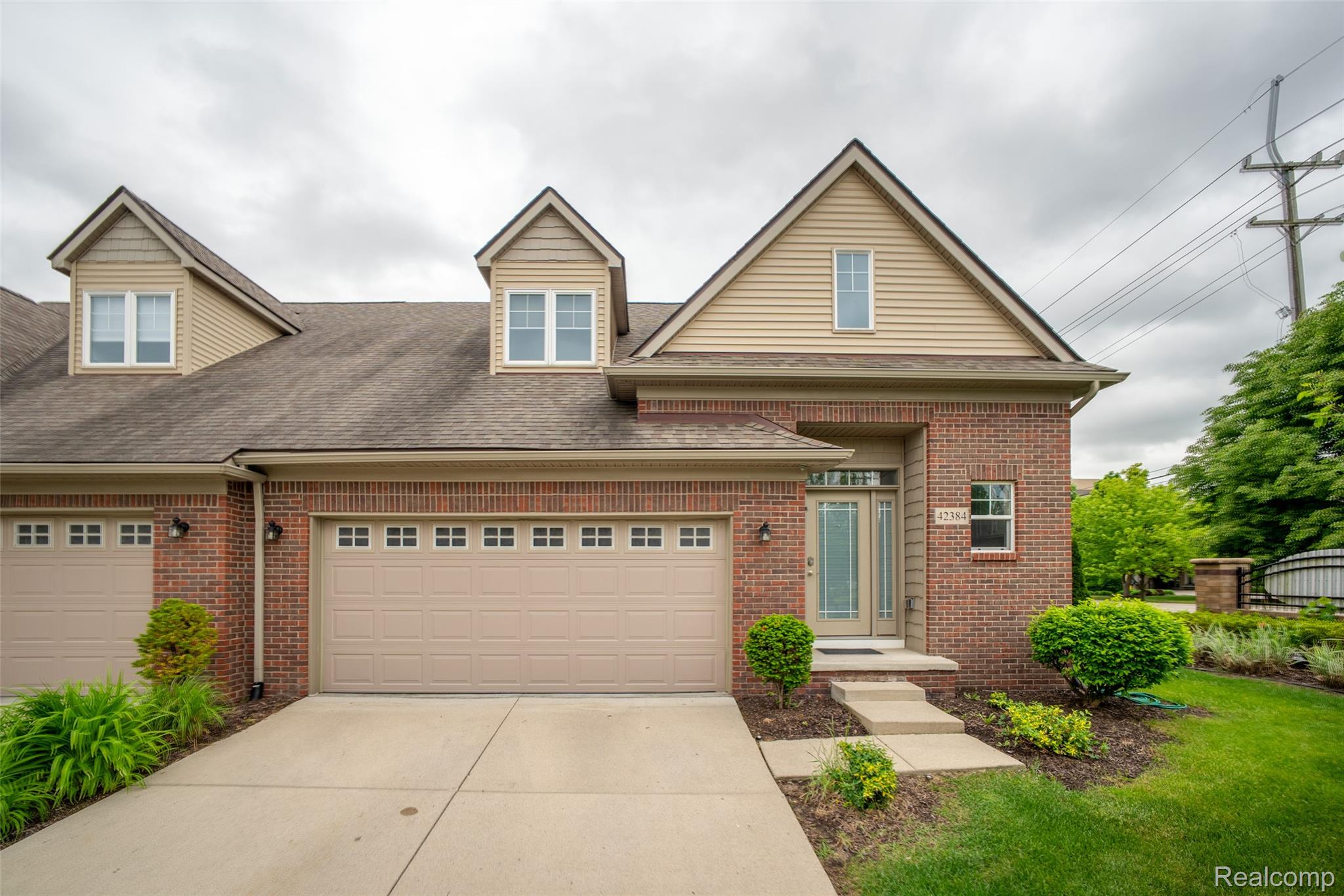 42384 Gateway Dr