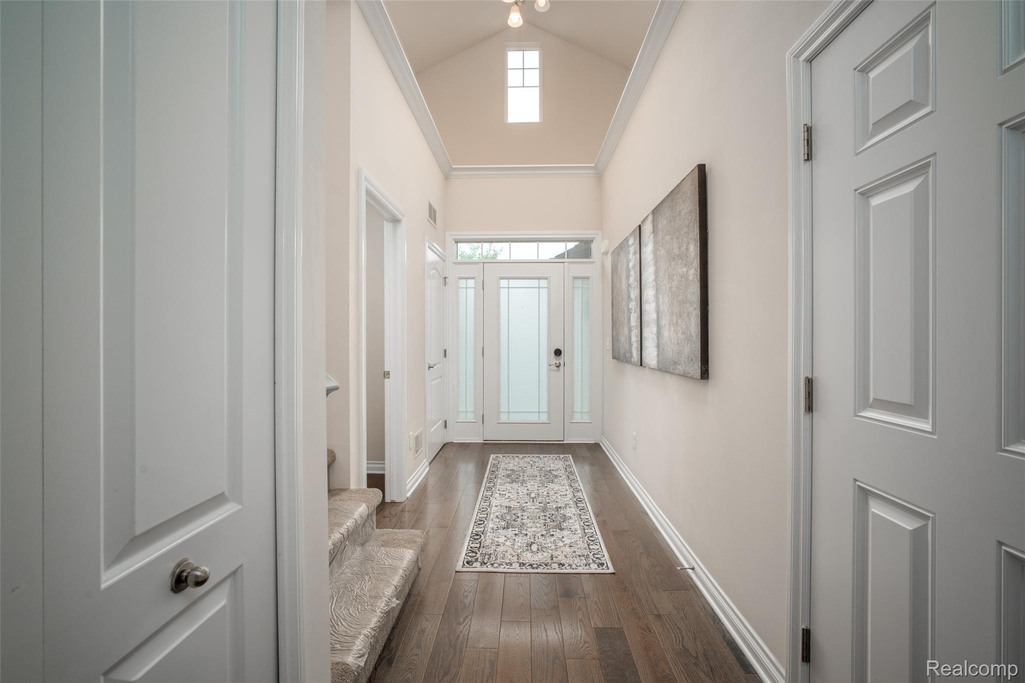 42384 Gateway Dr