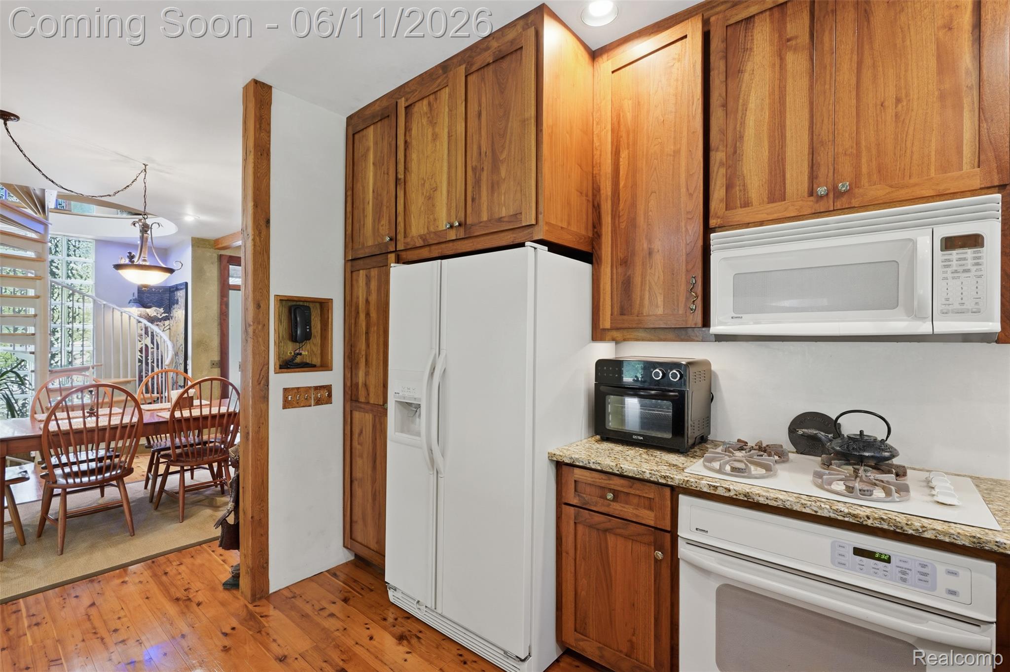 308 Nuthatch Road