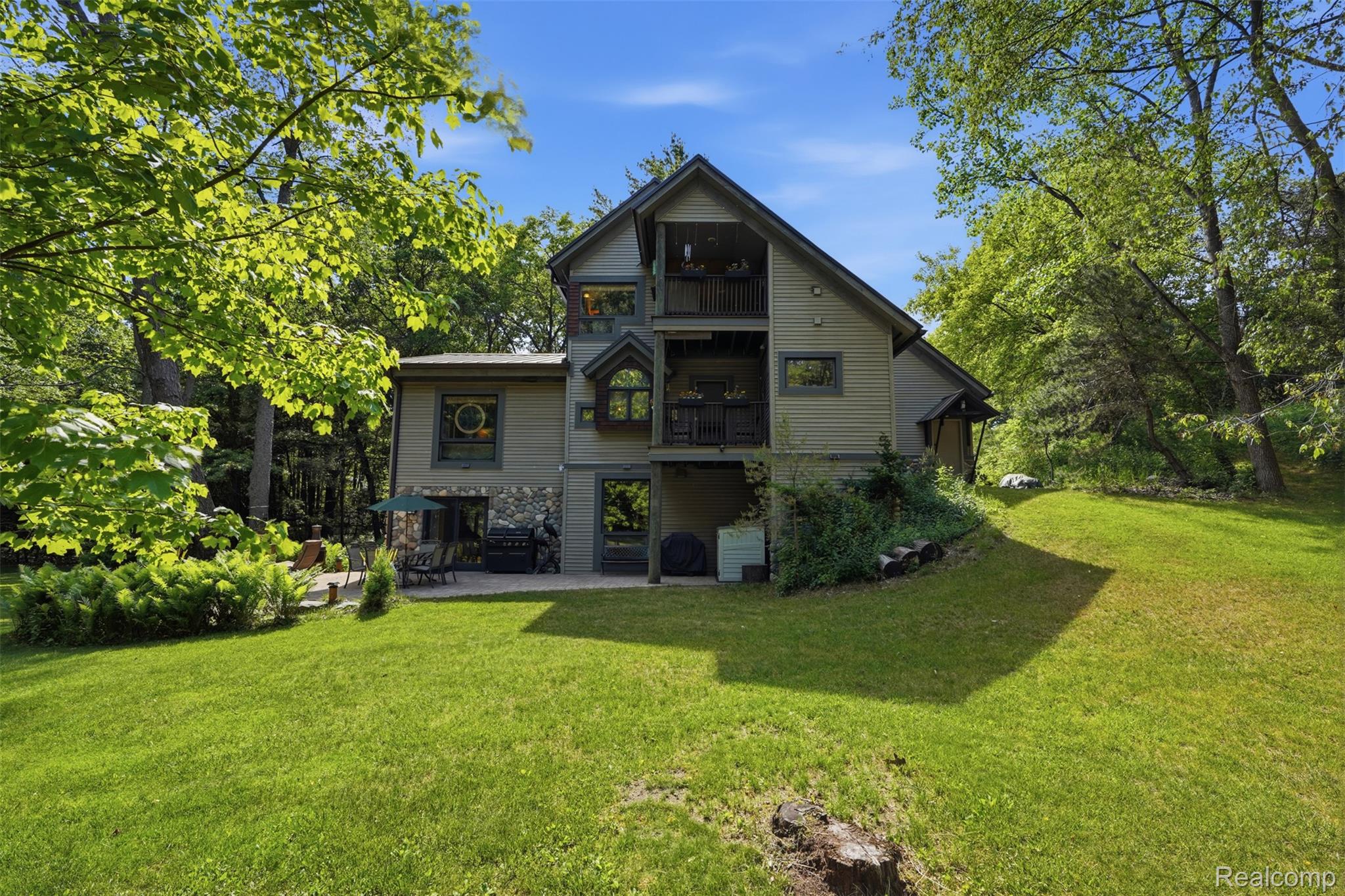 308 Nuthatch Road