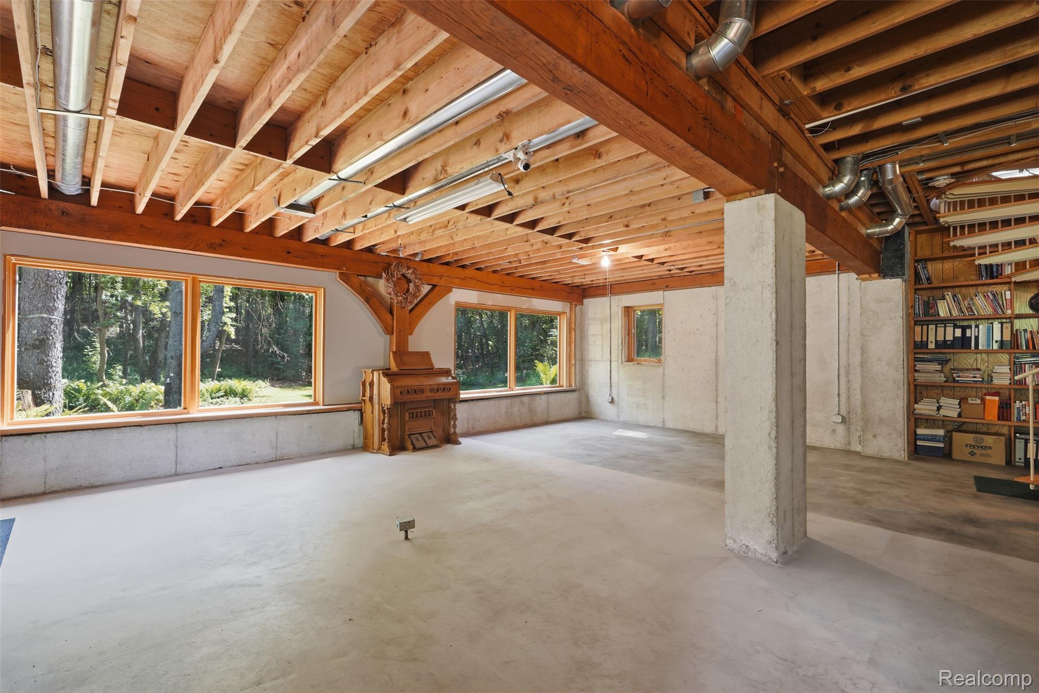 308 Nuthatch Road
