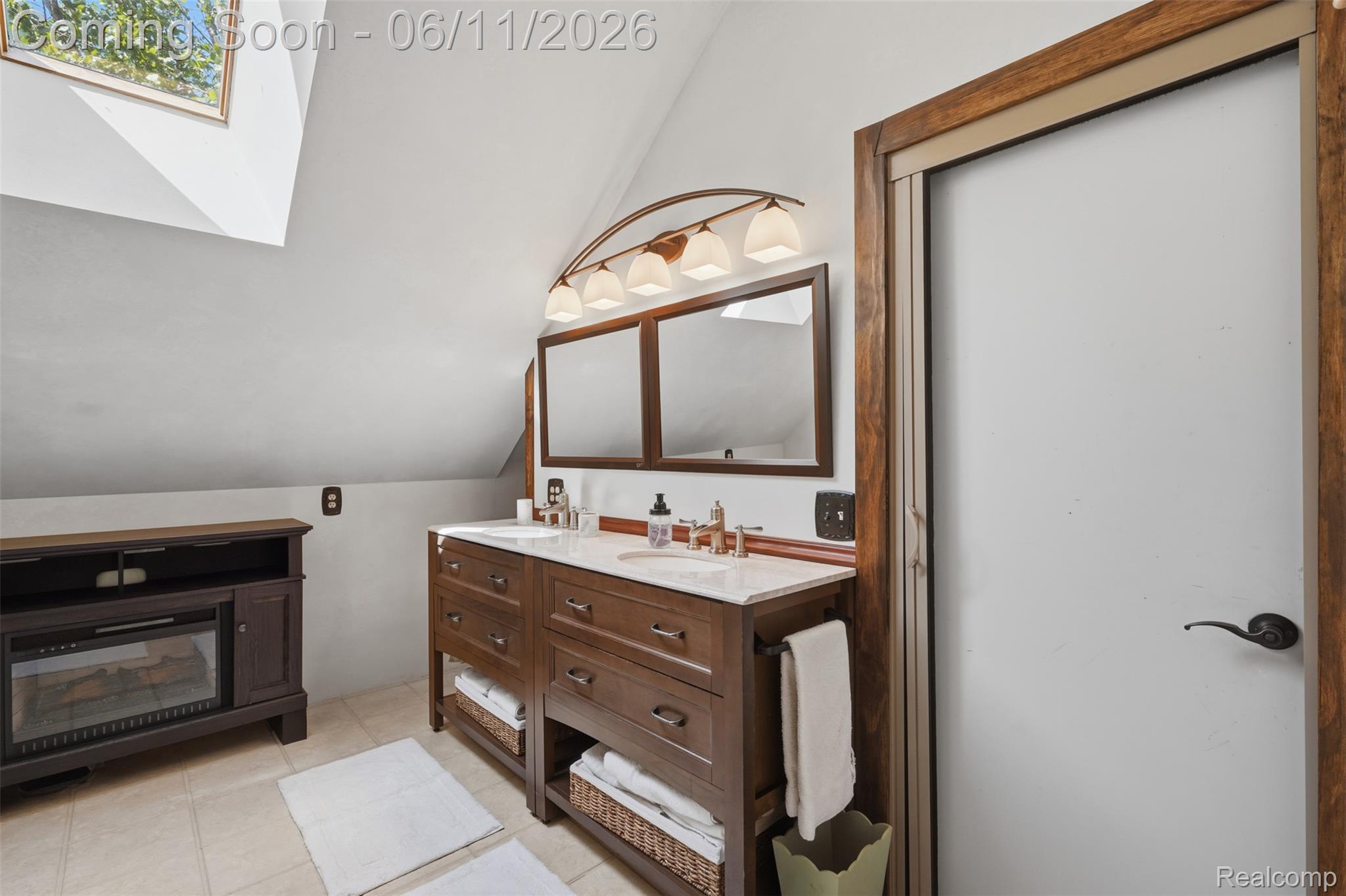 308 Nuthatch Road