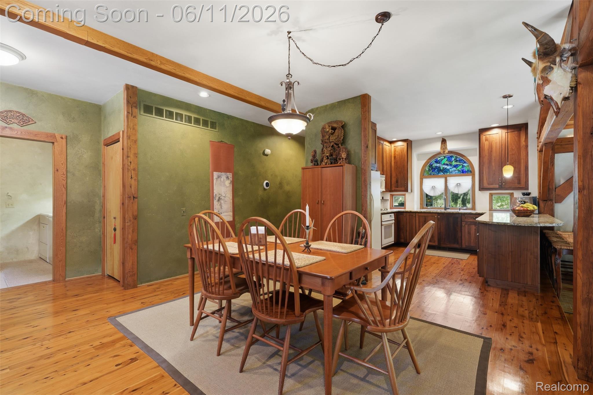 308 Nuthatch Road