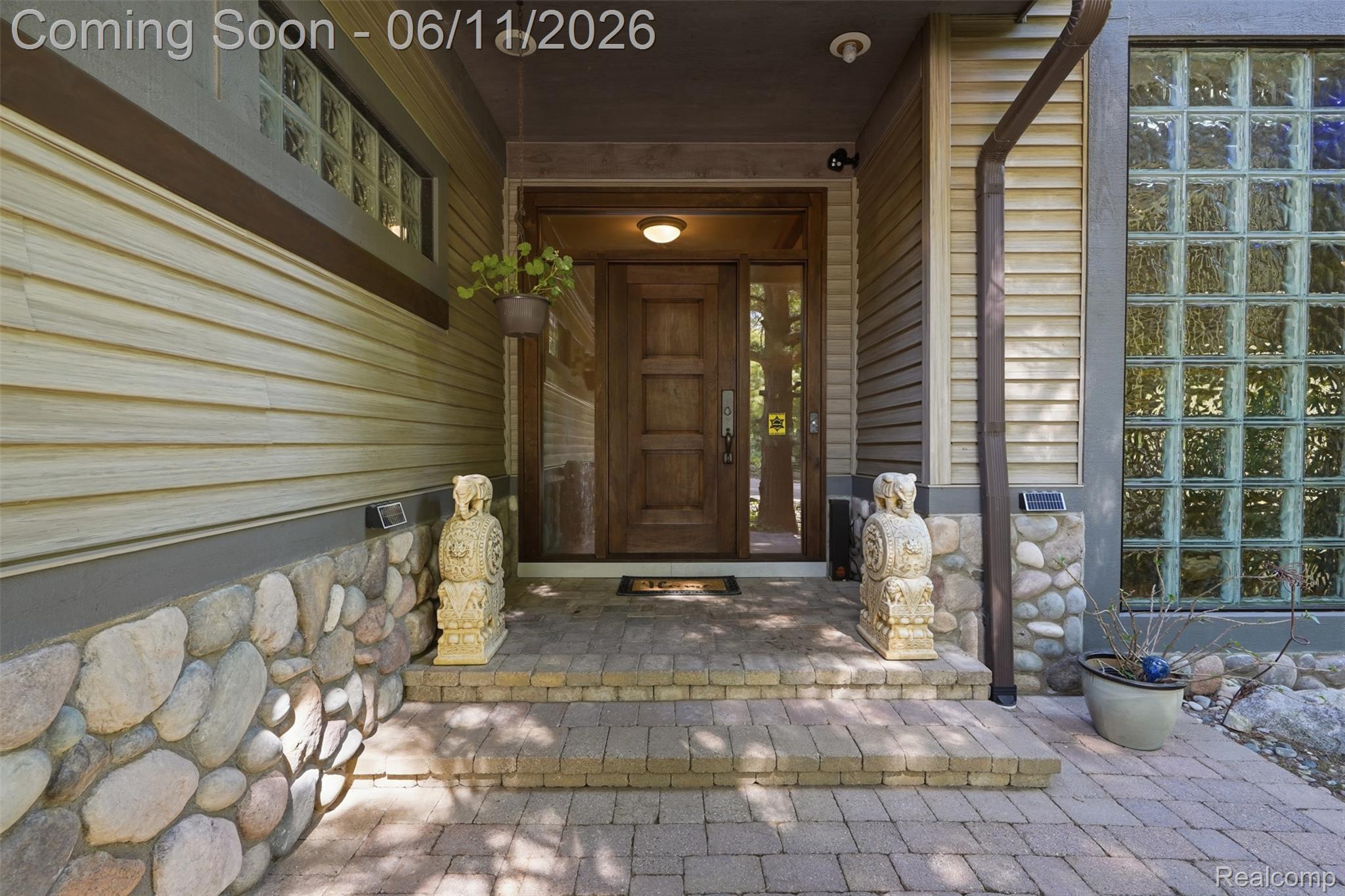 308 Nuthatch Road