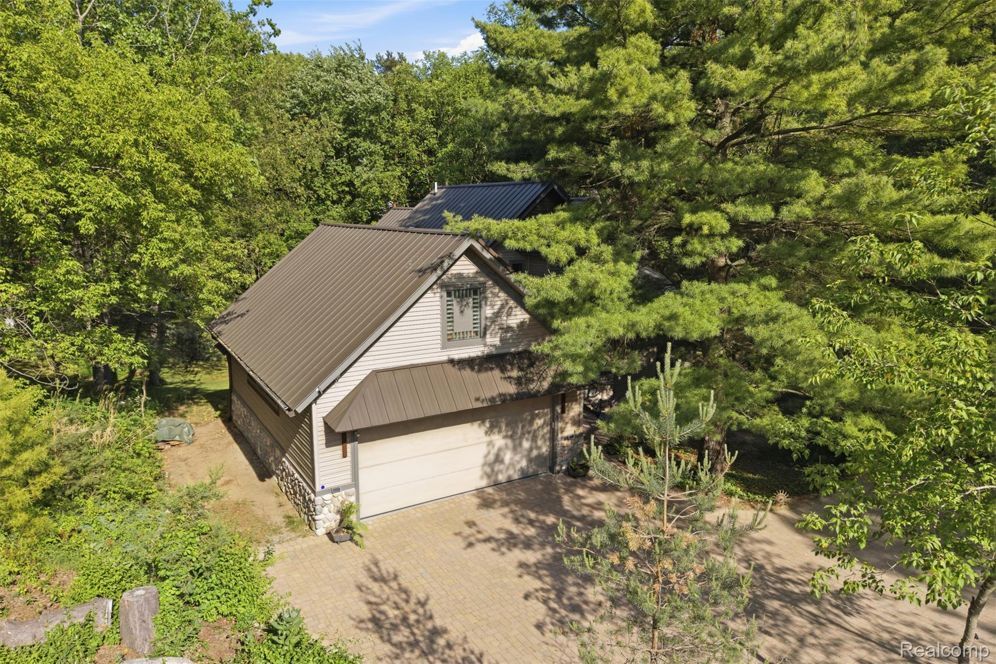 308 Nuthatch Road