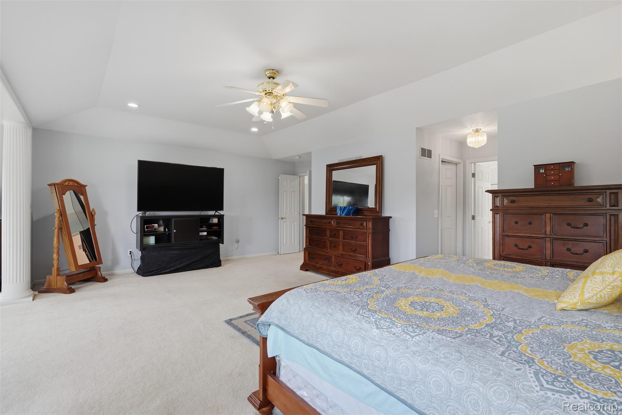 2935 Ivy Hill Drive