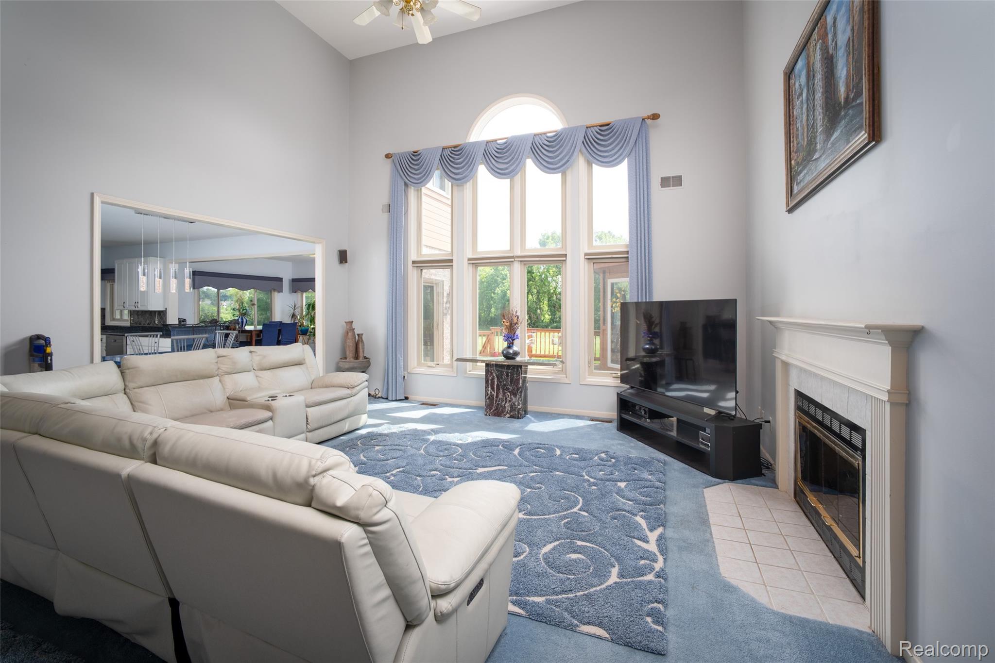 2935 Ivy Hill Drive