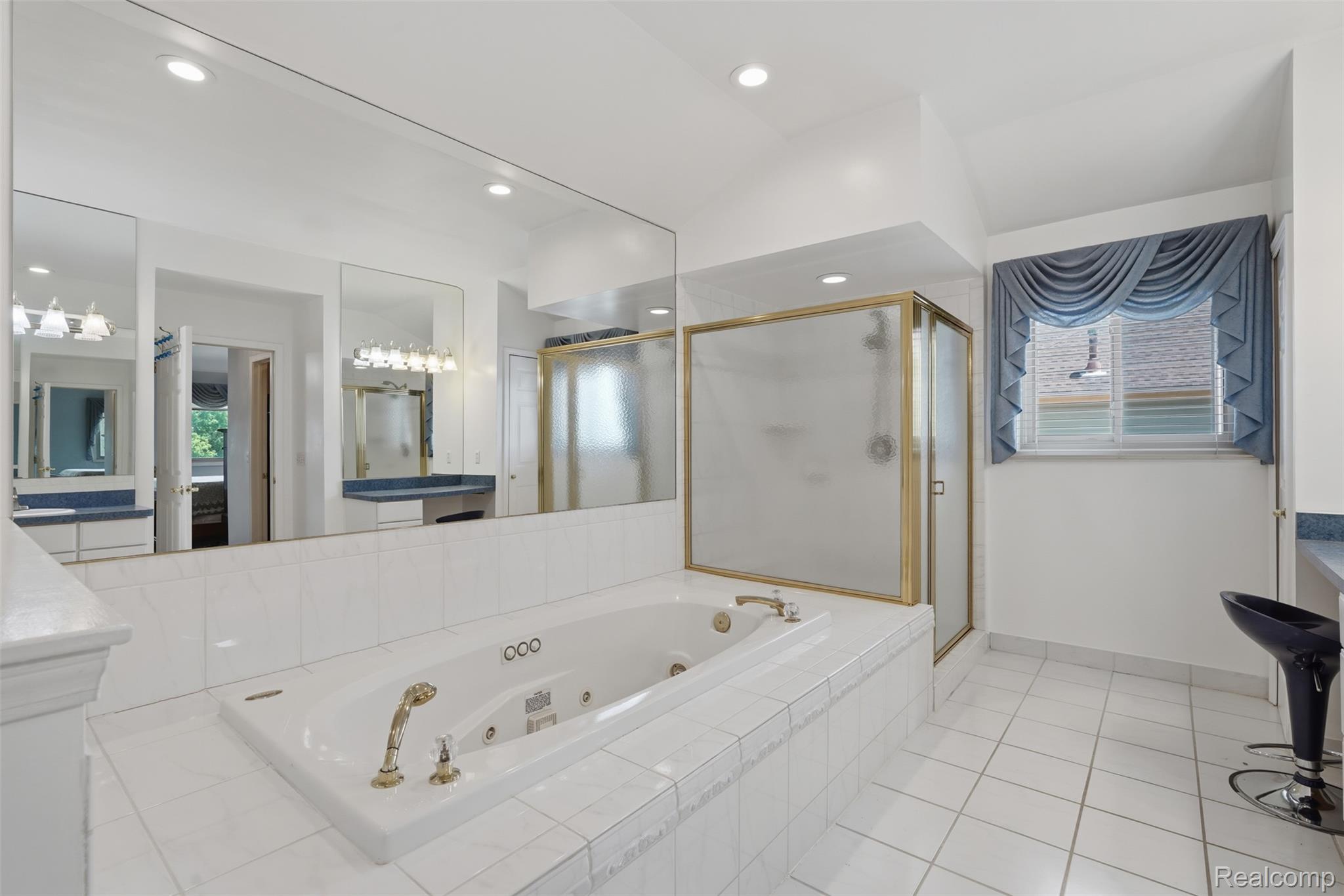 2935 Ivy Hill Drive
